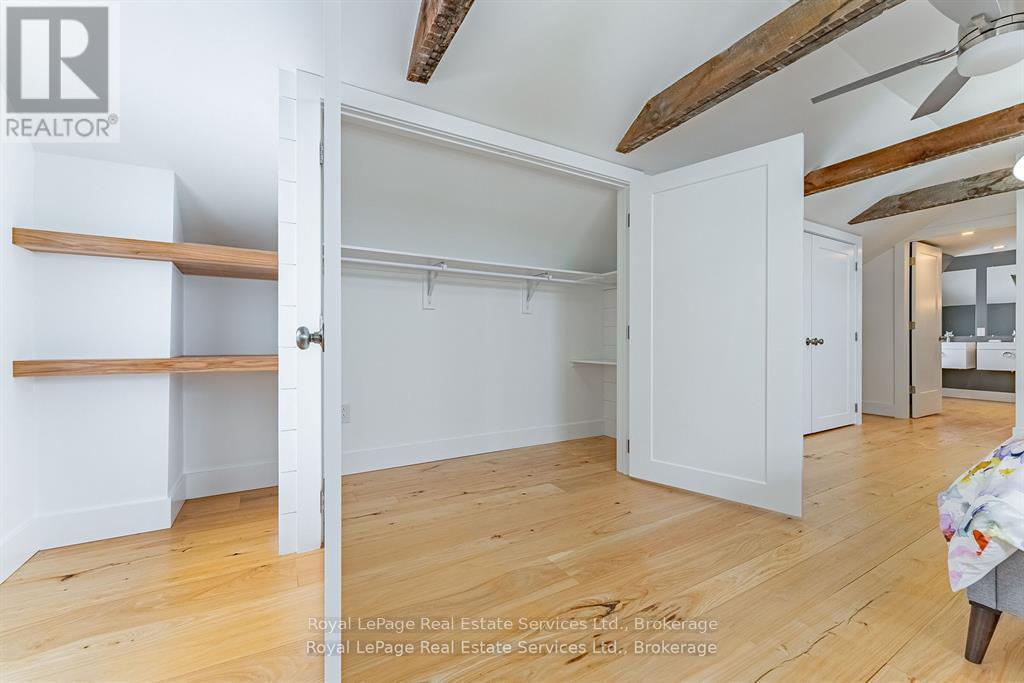 












1748 CENTRE ROAD

,
Hamilton (Carlisle),




Ontario
L8N2Z7

