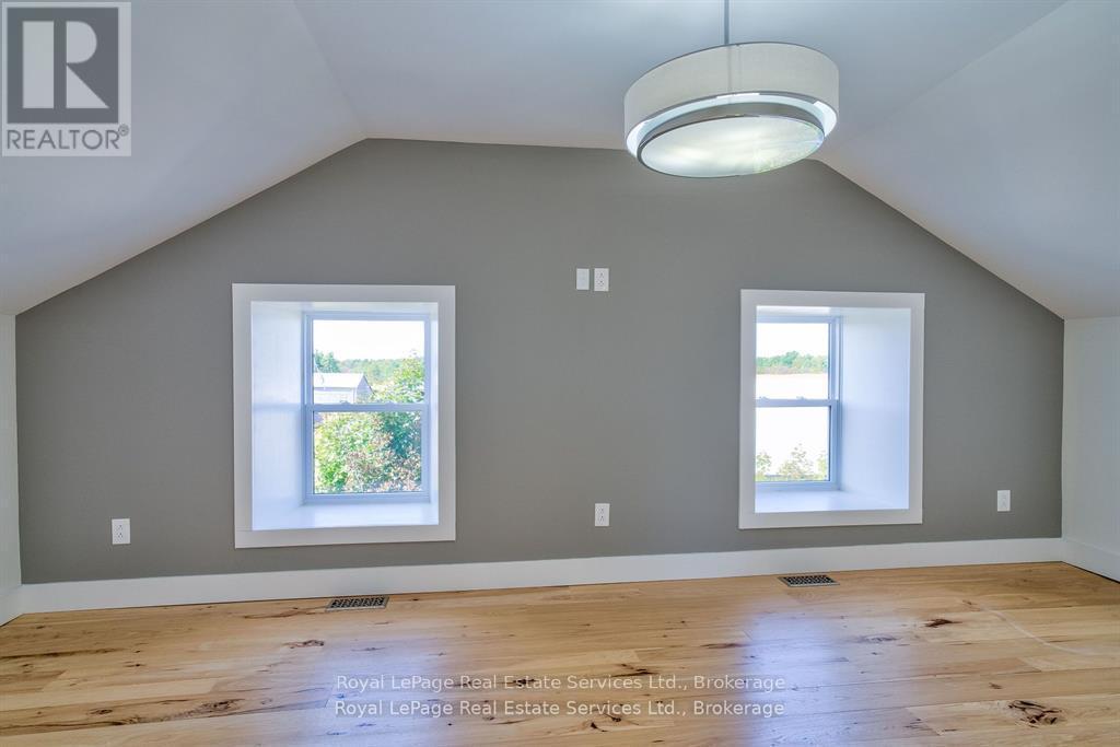 












1748 CENTRE ROAD

,
Hamilton (Carlisle),




Ontario
L8N2Z7

