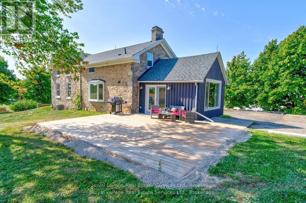 












1748 CENTRE ROAD

,
Hamilton (Carlisle),




Ontario
L8N2Z7

