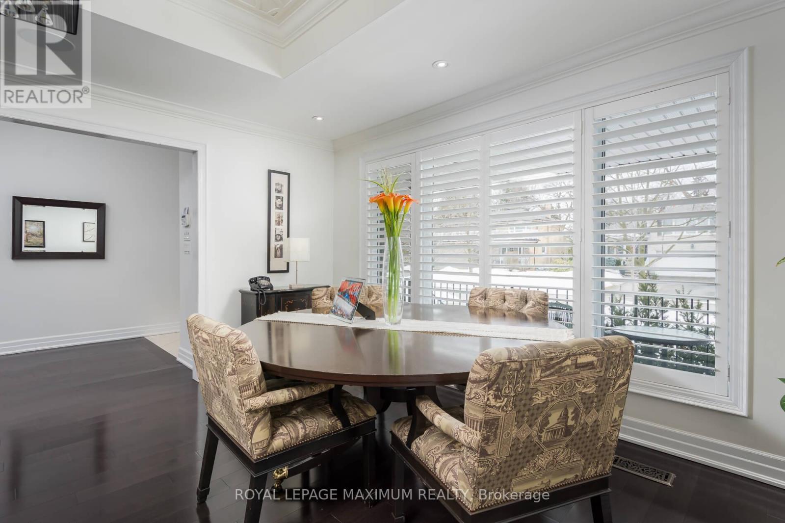 












55 ASHMOUNT CRESCENT

,
Toronto,




Ontario
M9R1C9

