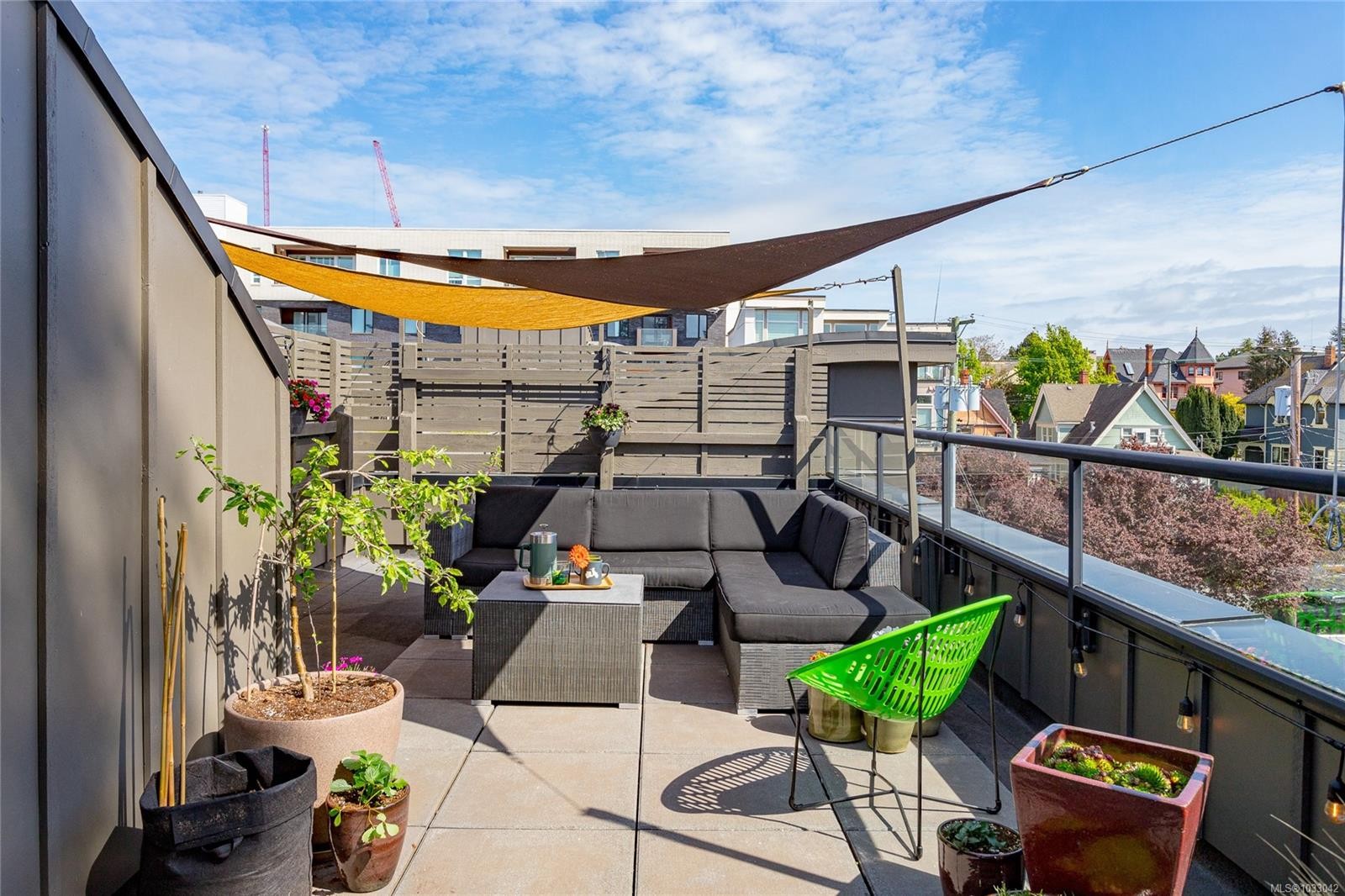 









1137


Meares

St, #5,
Victoria,




BC
V8V 3J9

