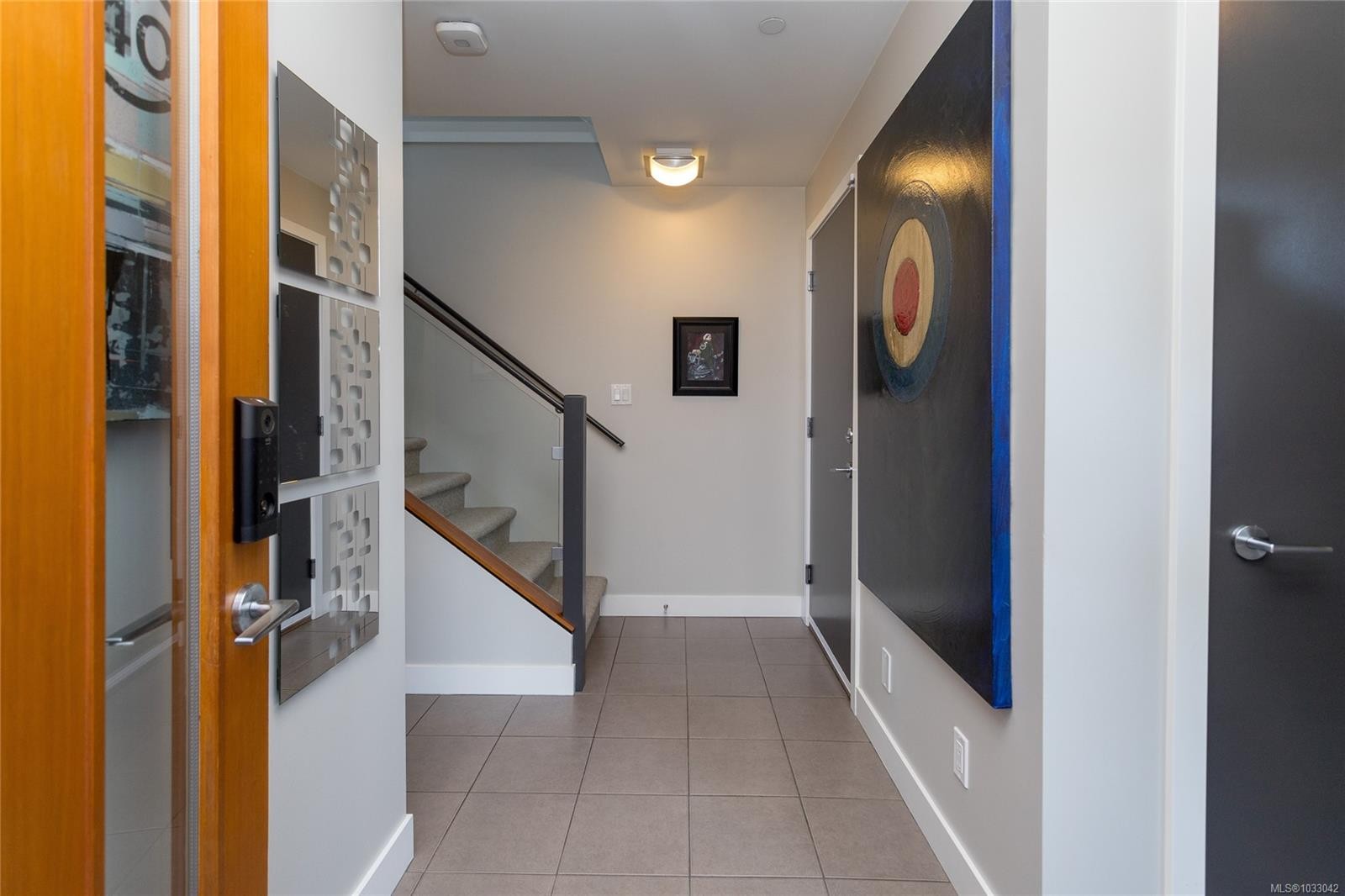 









1137


Meares

St, #5,
Victoria,




BC
V8V 3J9

