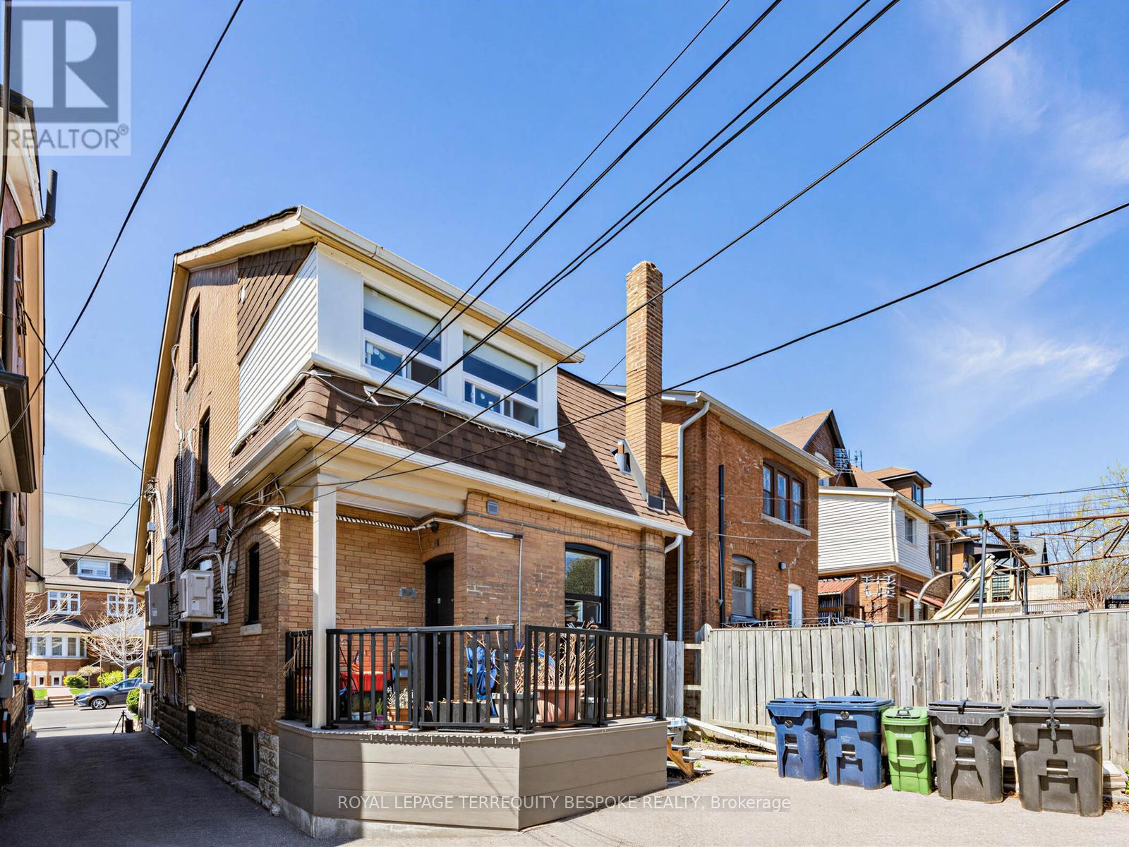 












279 LAUDER AVENUE

,
Toronto,




Ontario
M6E3H5

