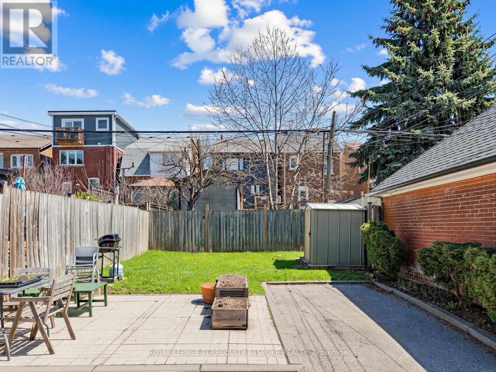 












279 LAUDER AVENUE

,
Toronto,




Ontario
M6E3H5

