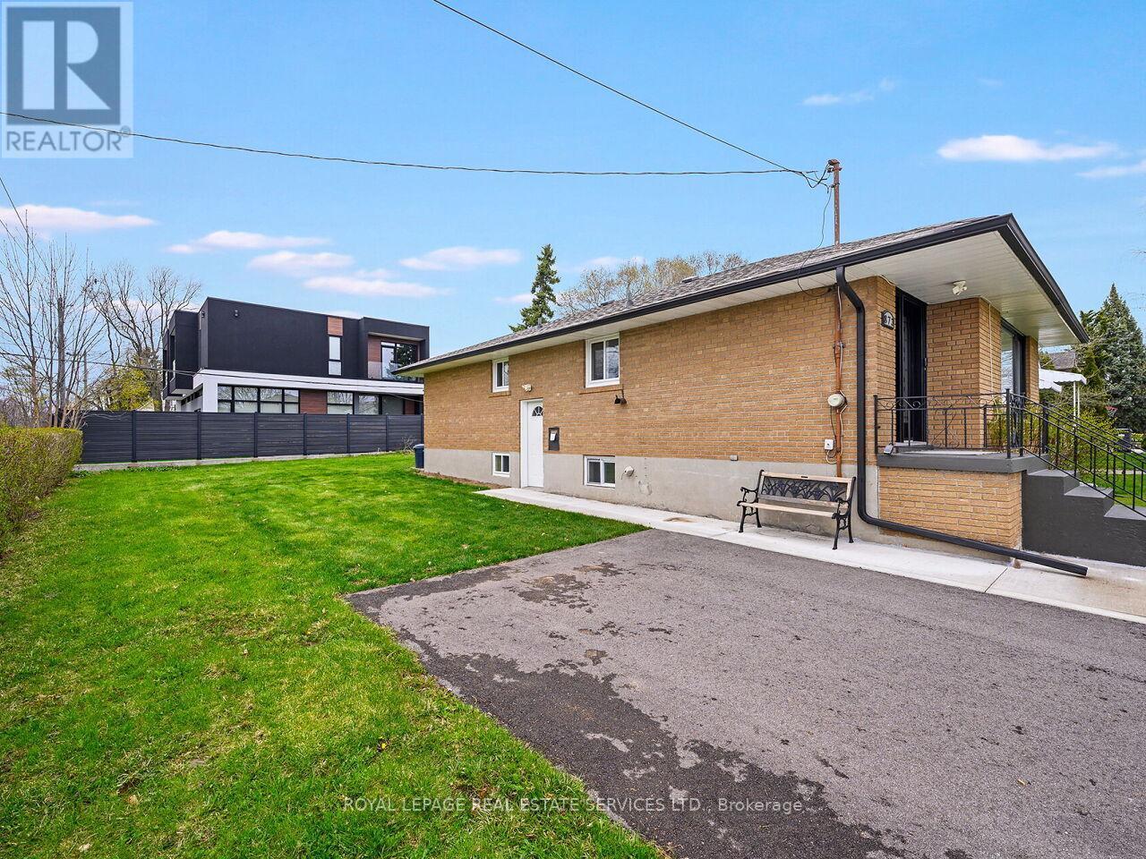 












873 SIXTH STREET

,
Mississauga,




Ontario
L5E1N5

