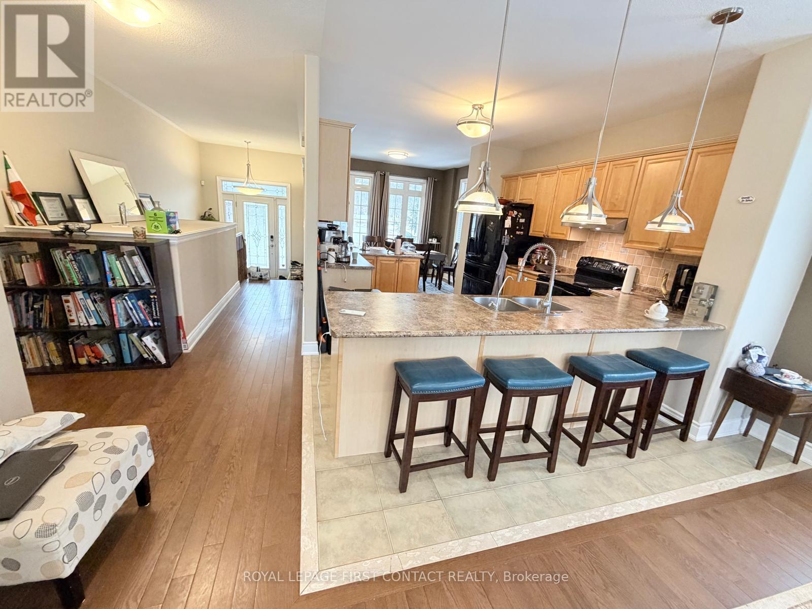












1 MASTERS LANE

,
Wasaga Beach,




Ontario
L9Z1S9

