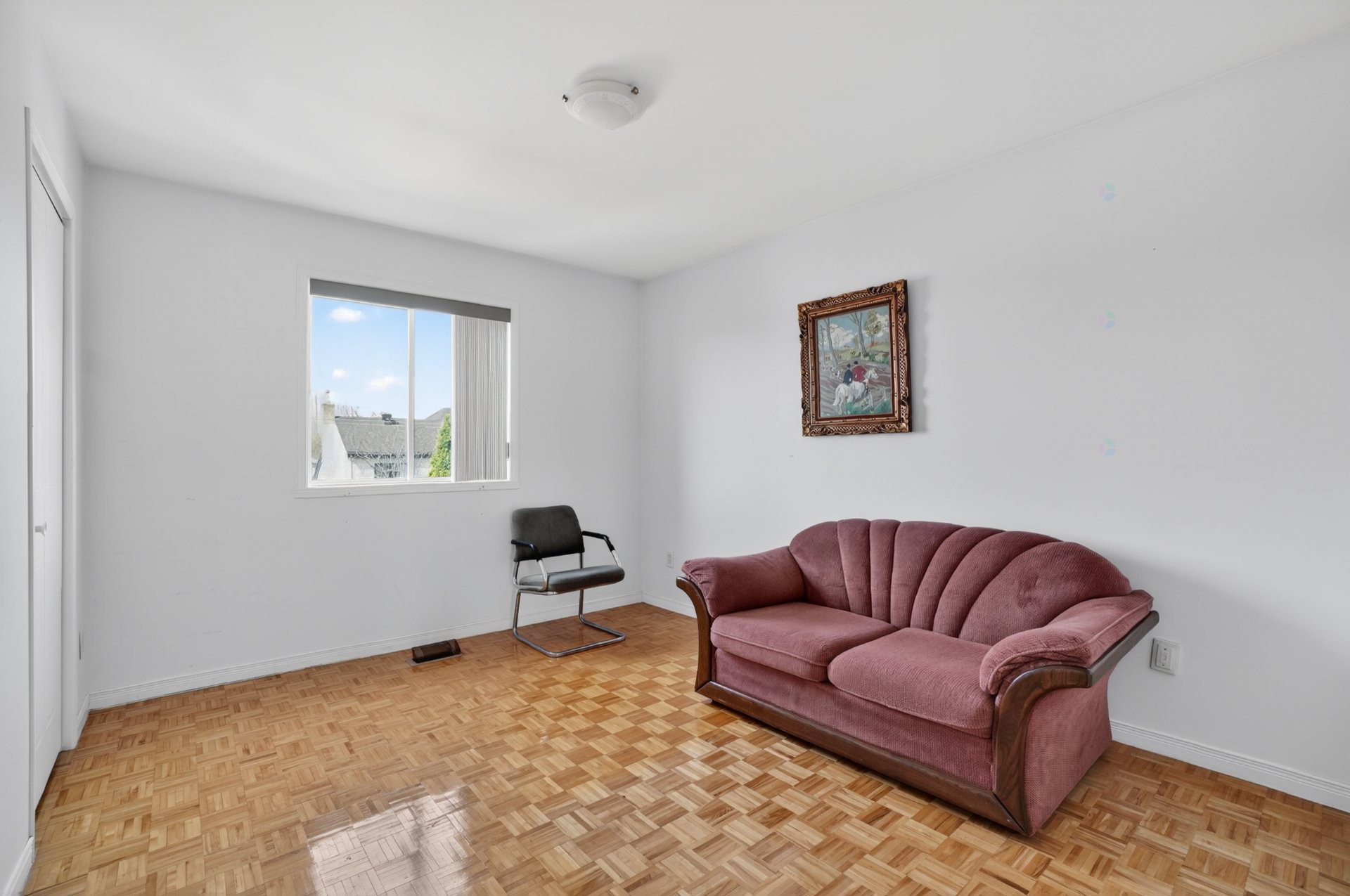 









549


Rue Bisaillon

,
Laval (Sainte-Dorothée),




QC
H7Z3X4

