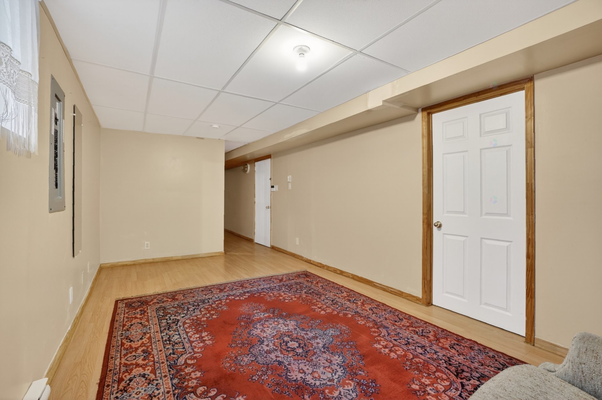 









549


Rue Bisaillon

,
Laval (Sainte-Dorothée),




QC
H7Z3X4

