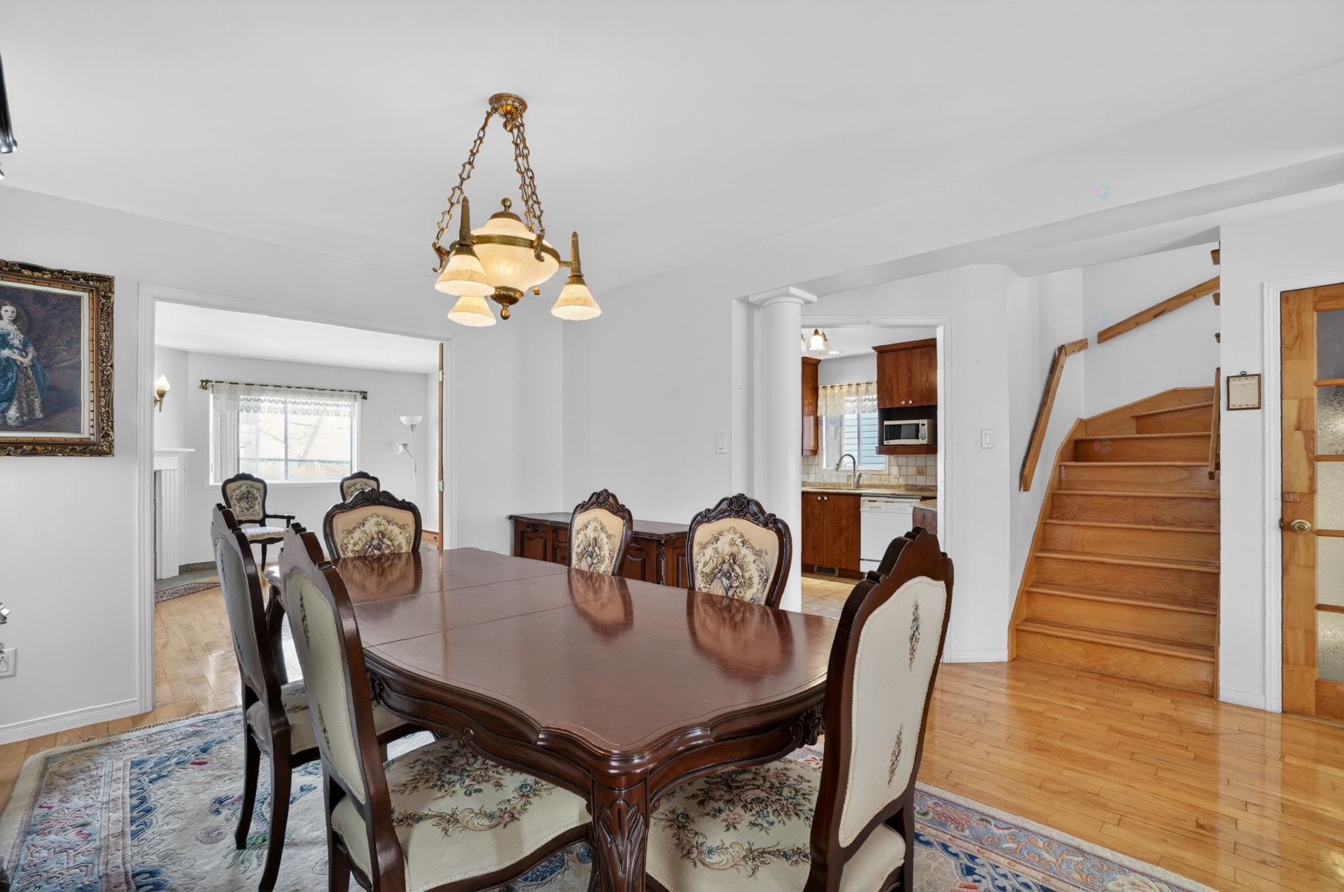 









549


Rue Bisaillon

,
Laval (Sainte-Dorothée),




QC
H7Z3X4

