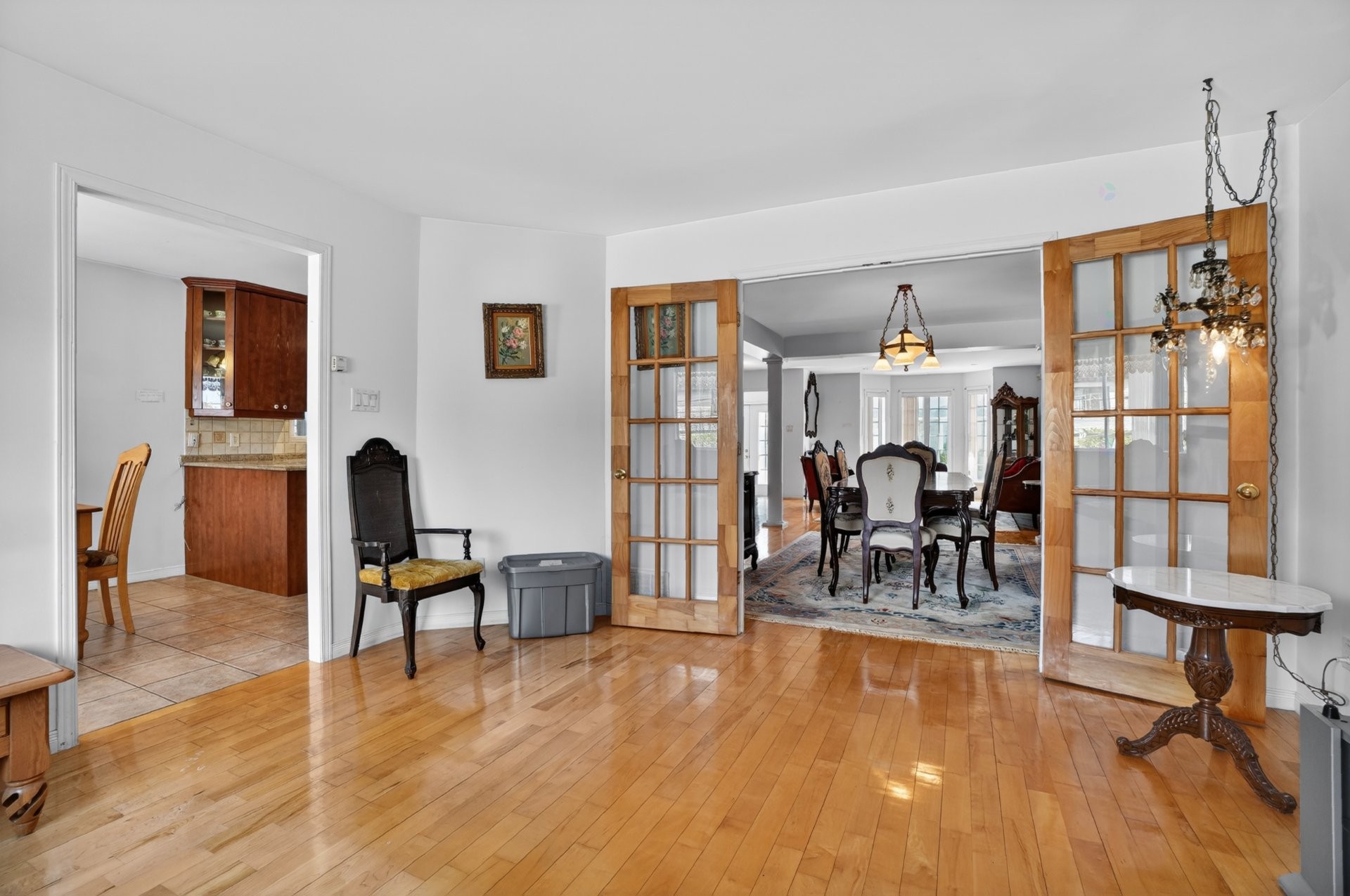 









549


Rue Bisaillon

,
Laval (Sainte-Dorothée),




QC
H7Z3X4

