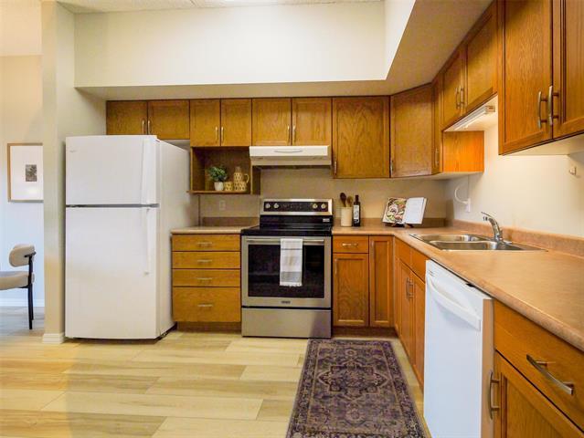 









495


Lindenwood

DR, 109,
Winnipeg,




MB
R3P 2R7

