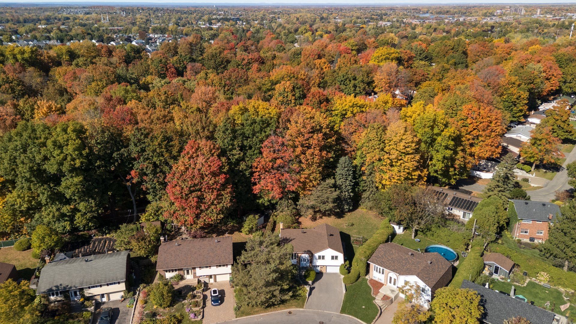 









4076


Rue Kuchiran

,
Montréal (Pierrefonds-Roxboro),




QC
H9H4A9

