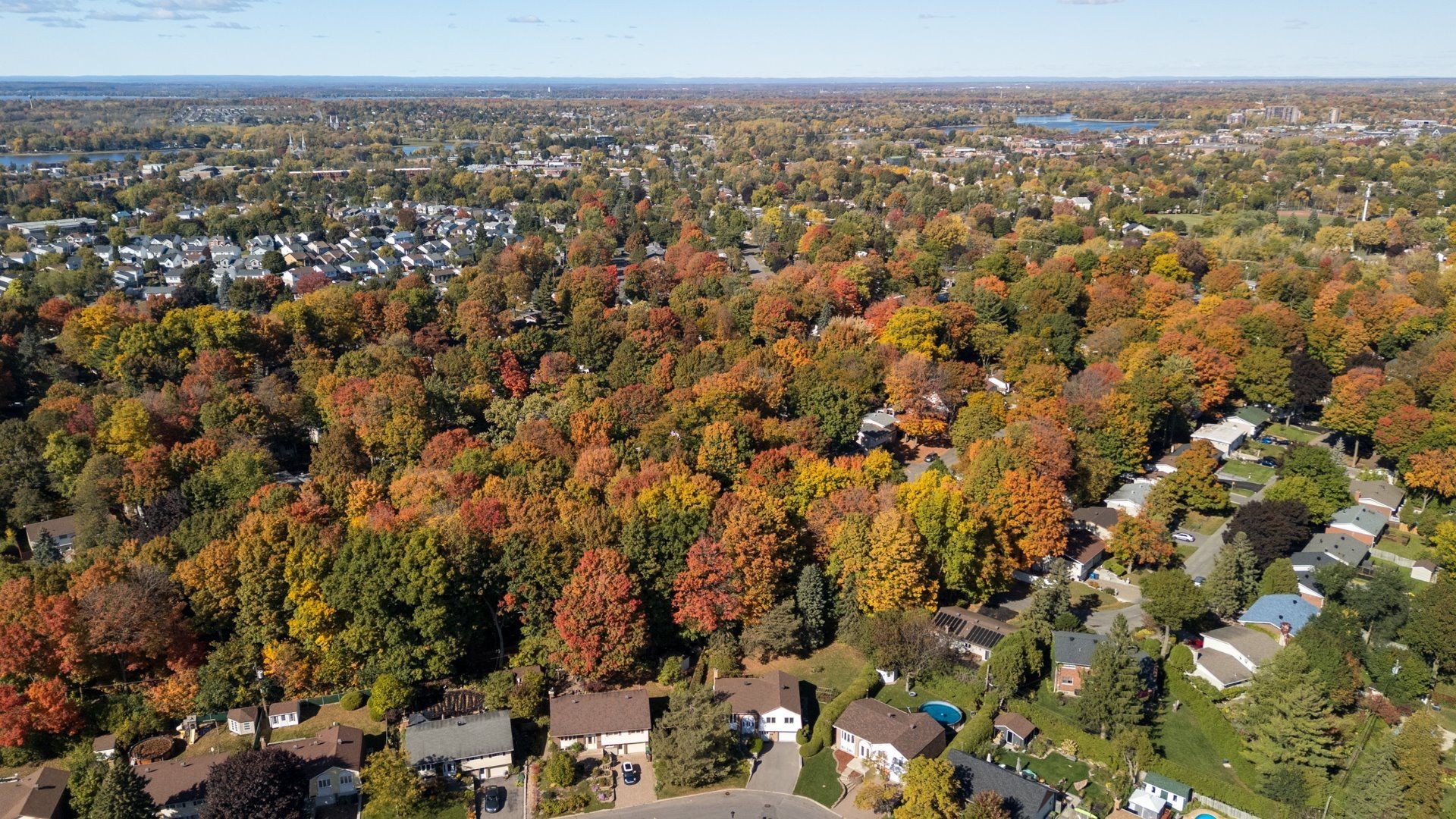 









4076


Rue Kuchiran

,
Montréal (Pierrefonds-Roxboro),




QC
H9H4A9

