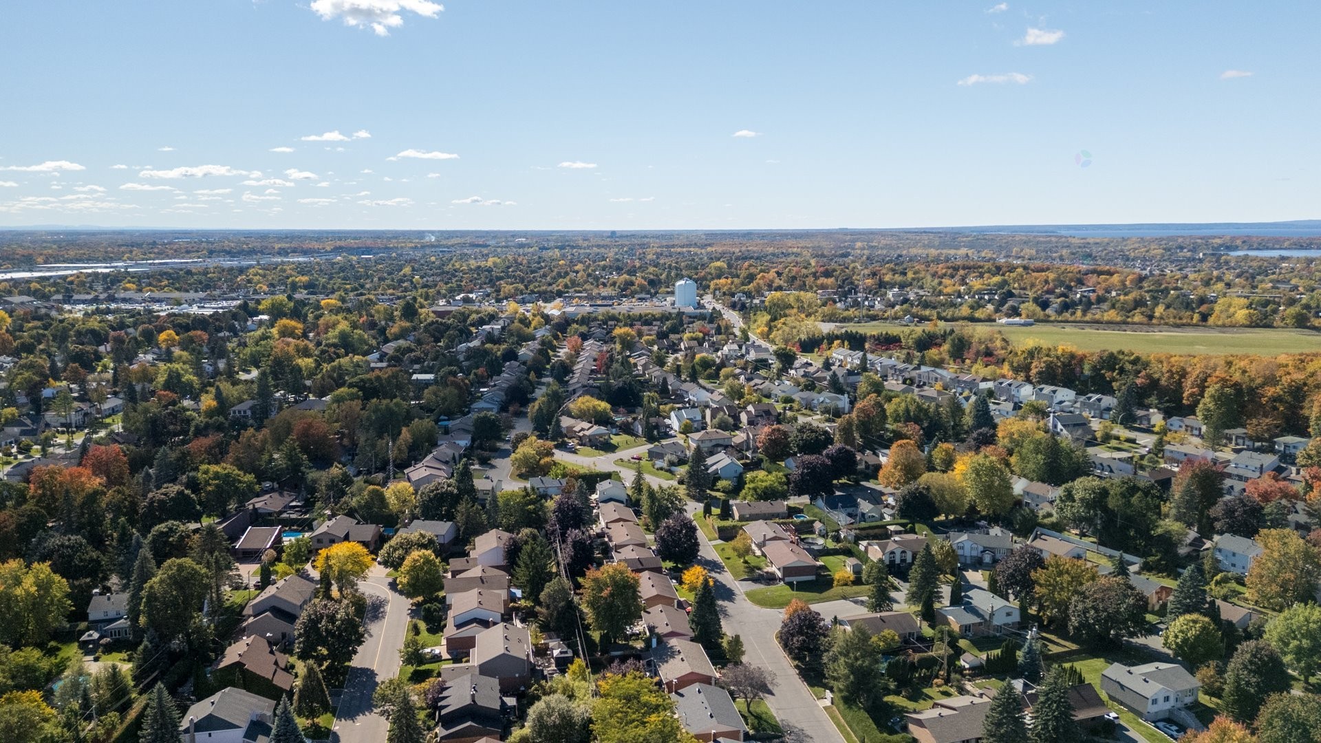 









4076


Rue Kuchiran

,
Montréal (Pierrefonds-Roxboro),




QC
H9H4A9

