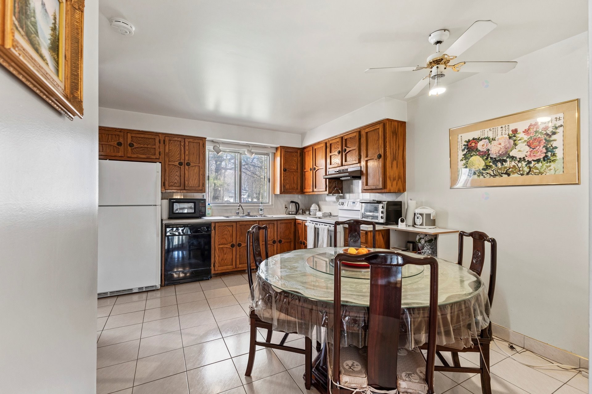 









4076


Rue Kuchiran

,
Montréal (Pierrefonds-Roxboro),




QC
H9H4A9

