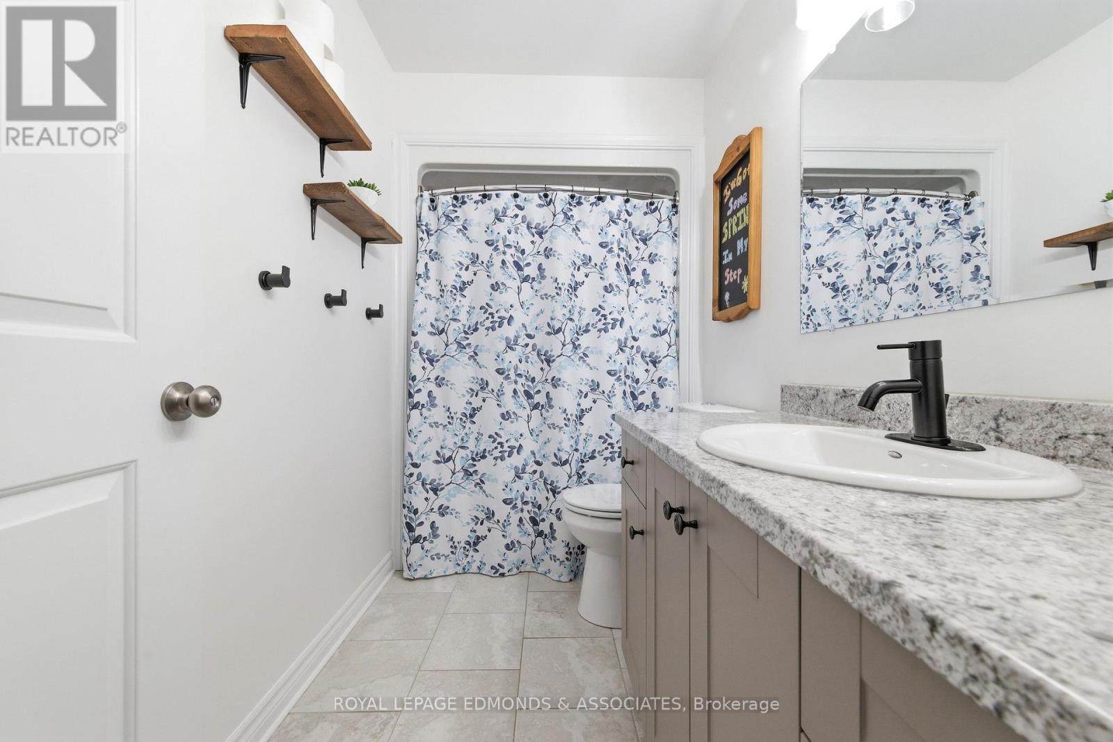 












45 DUSTIN DRIVE

,
Petawawa,




Ontario
K8H0G3

