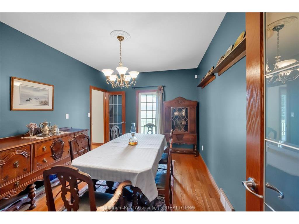 









7100


Talbot

Trail,
Blenheim,




ON
N0P 1A0

