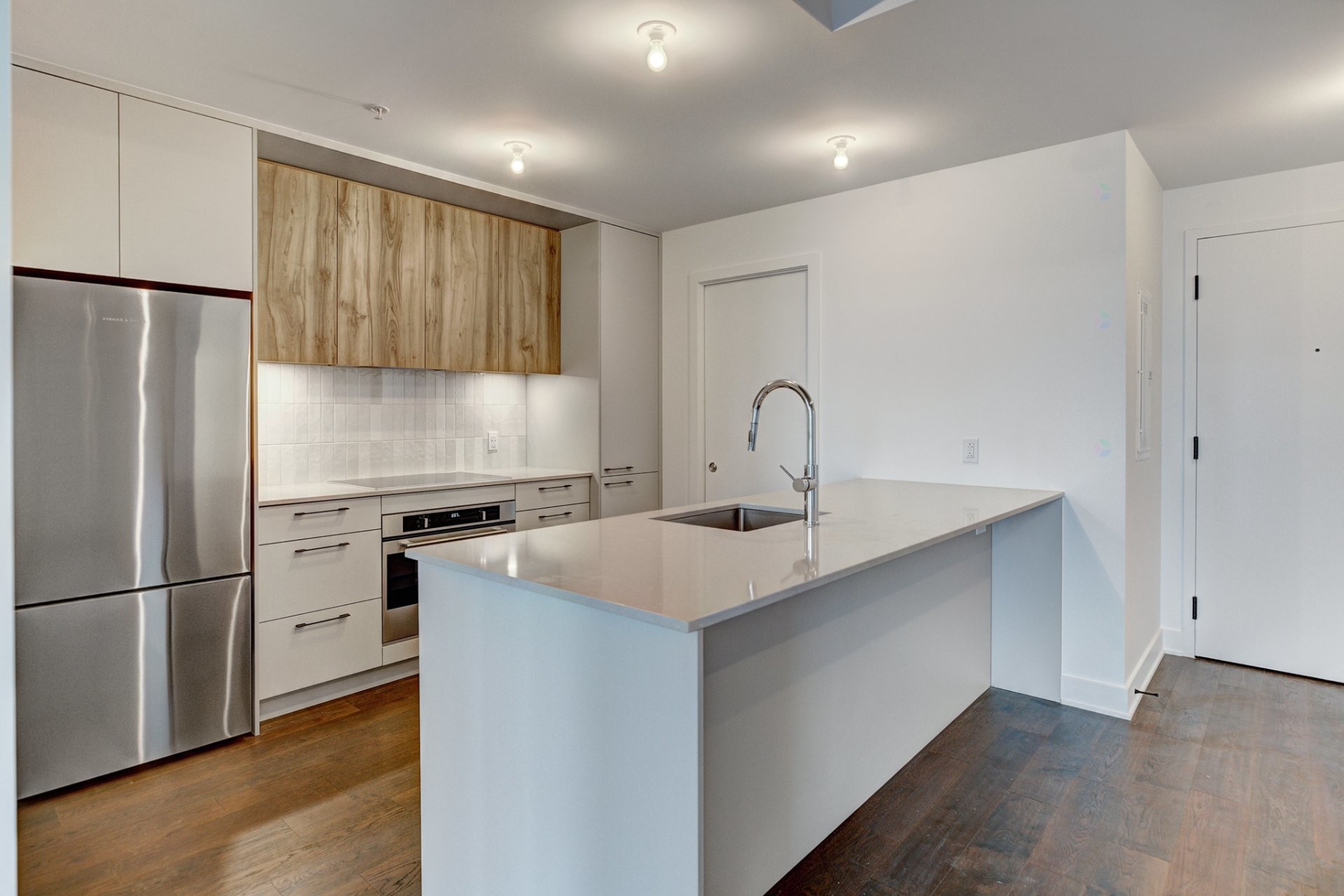 









7227


Boul. Newman

, 219,
Montréal (LaSalle),




QC
H8N0H7

