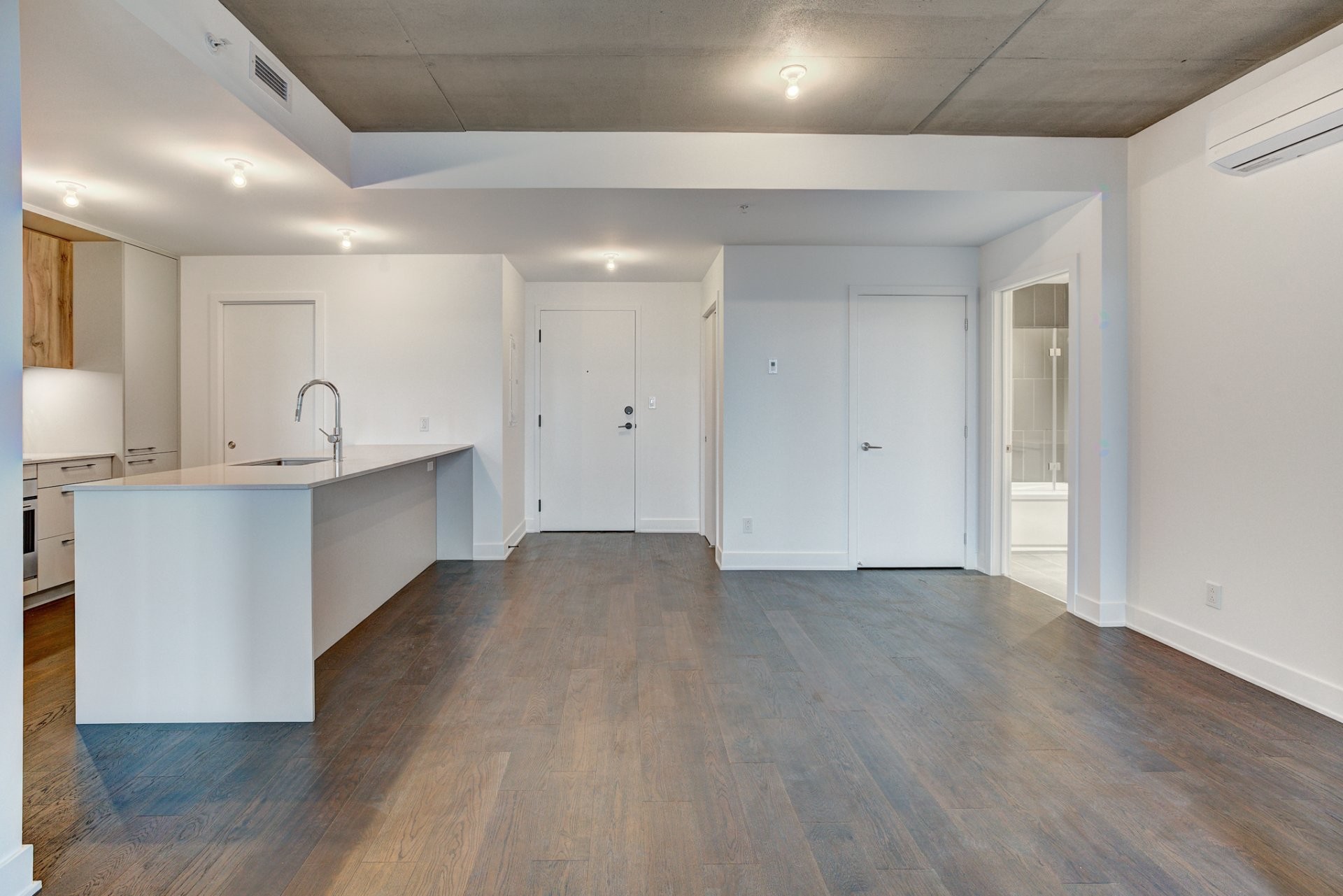 









7227


Boul. Newman

, 219,
Montréal (LaSalle),




QC
H8N0H7

