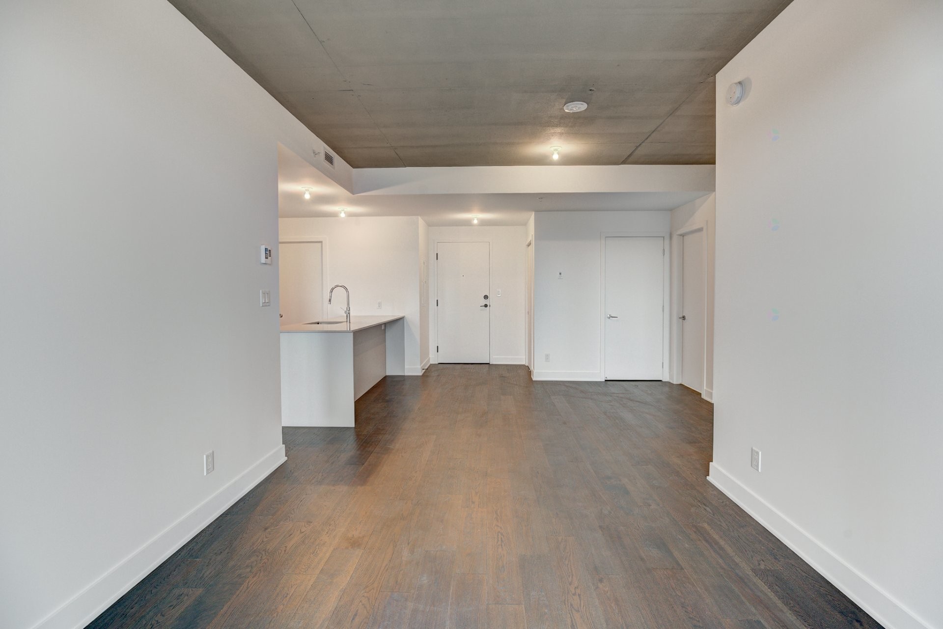 









7227


Boul. Newman

, 219,
Montréal (LaSalle),




QC
H8N0H7

