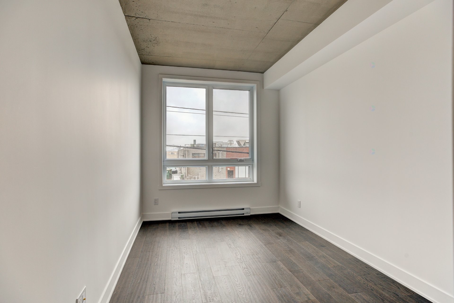 









7227


Boul. Newman

, 219,
Montréal (LaSalle),




QC
H8N0H7

