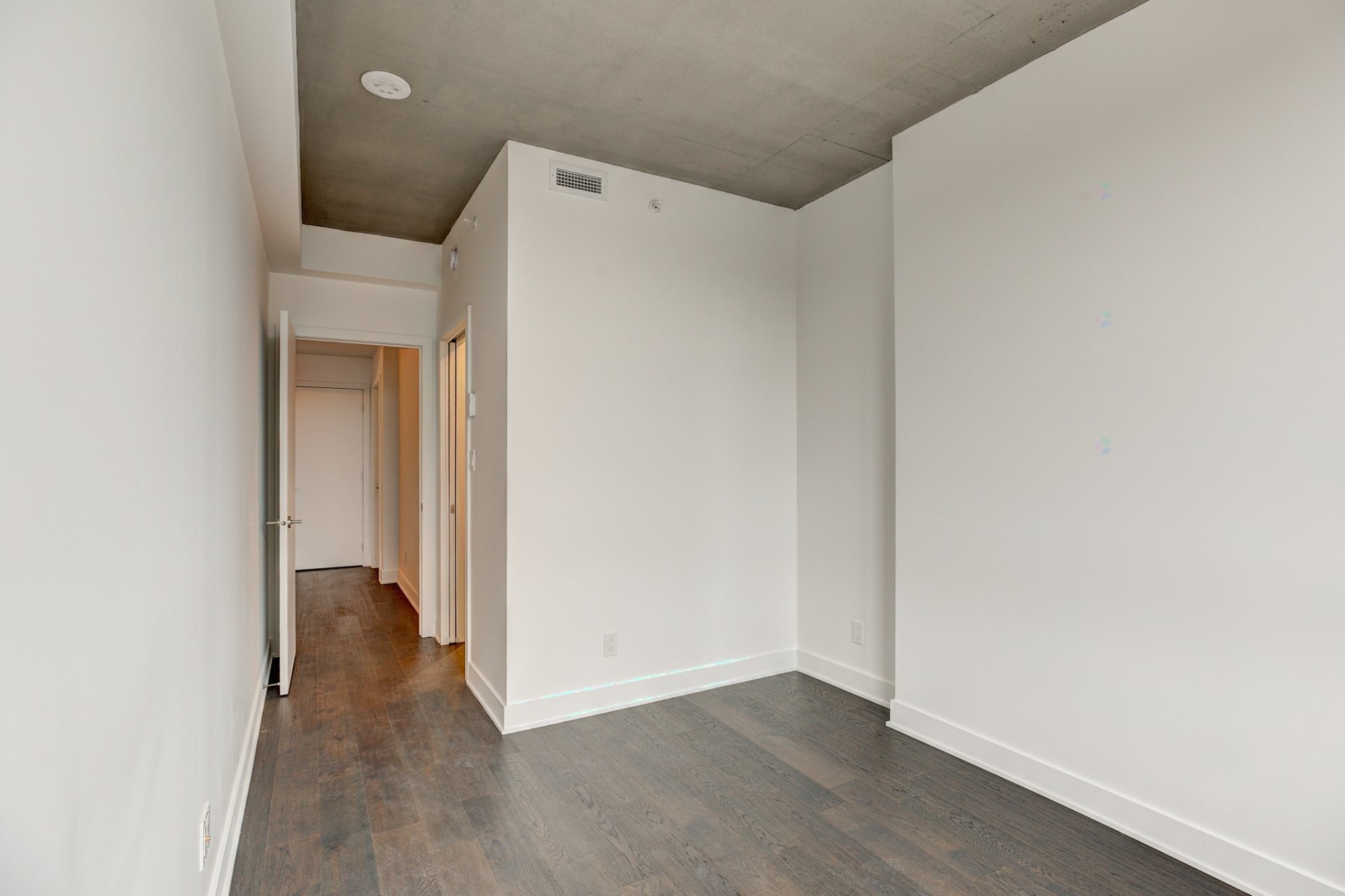 









7227


Boul. Newman

, 219,
Montréal (LaSalle),




QC
H8N0H7

