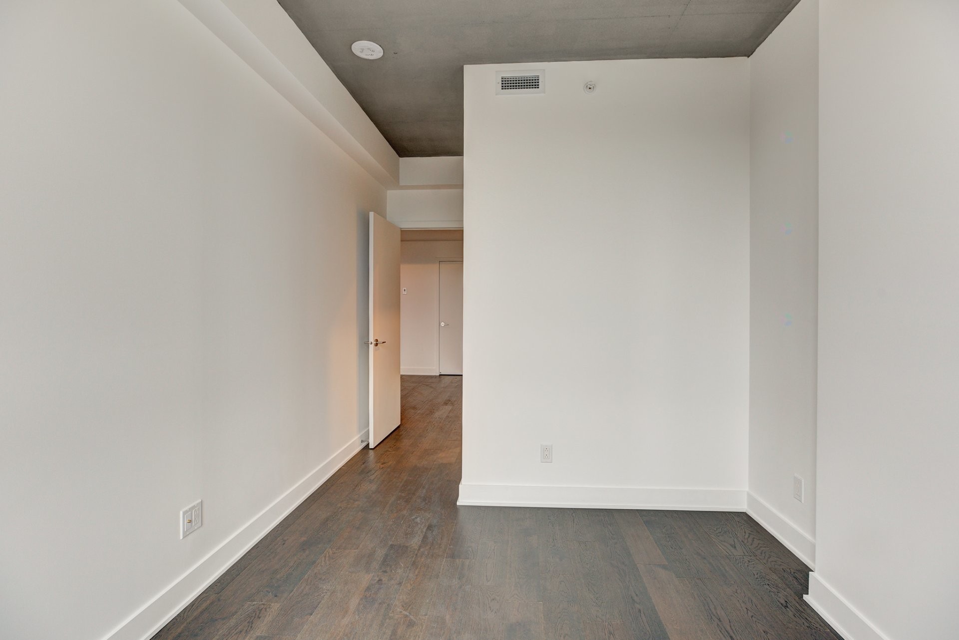 









7227


Boul. Newman

, 219,
Montréal (LaSalle),




QC
H8N0H7

