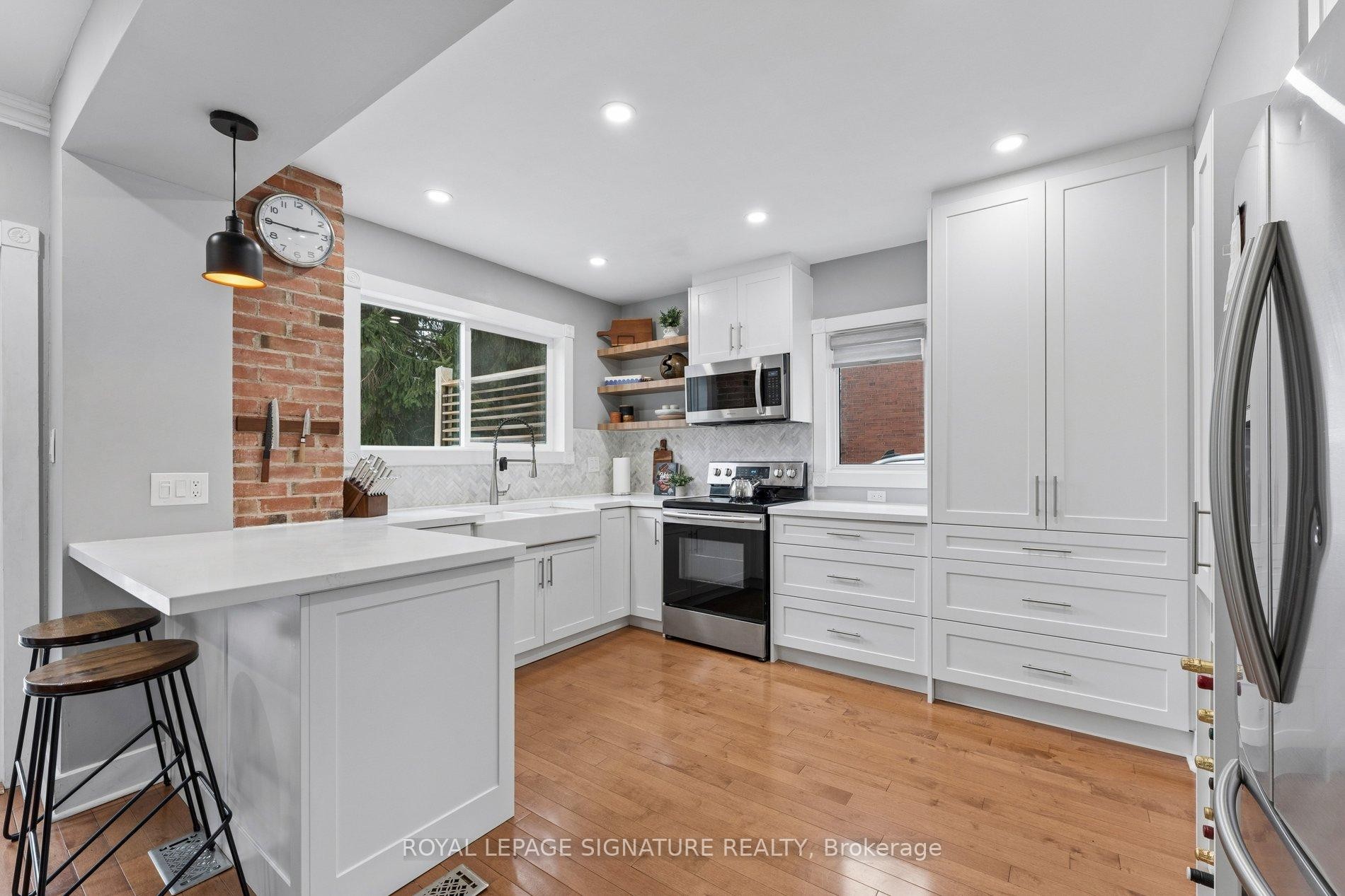 









71


English

Street,
Brampton,




ON
L6X 1L5

