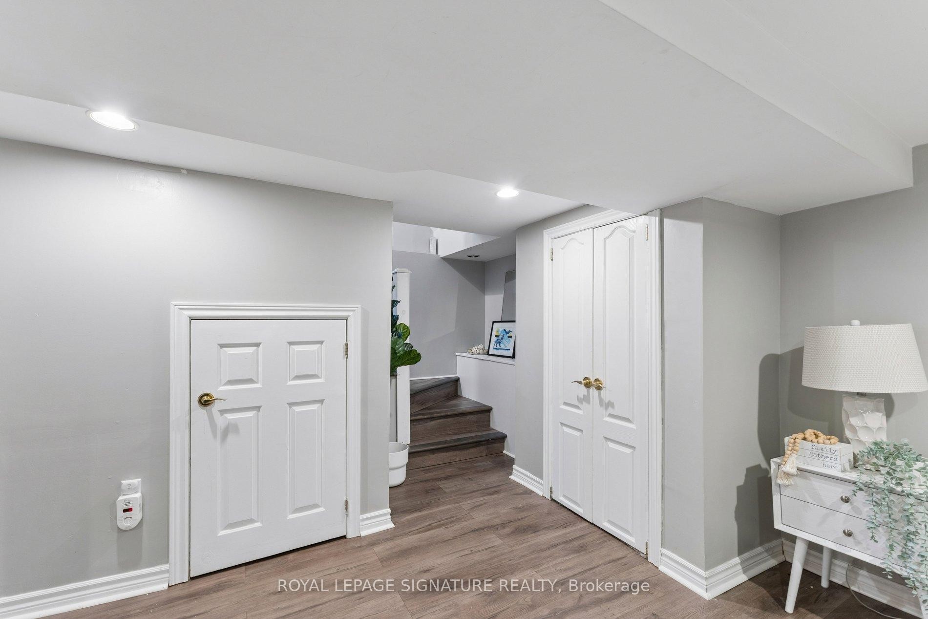 









71


English

Street,
Brampton,




ON
L6X 1L5

