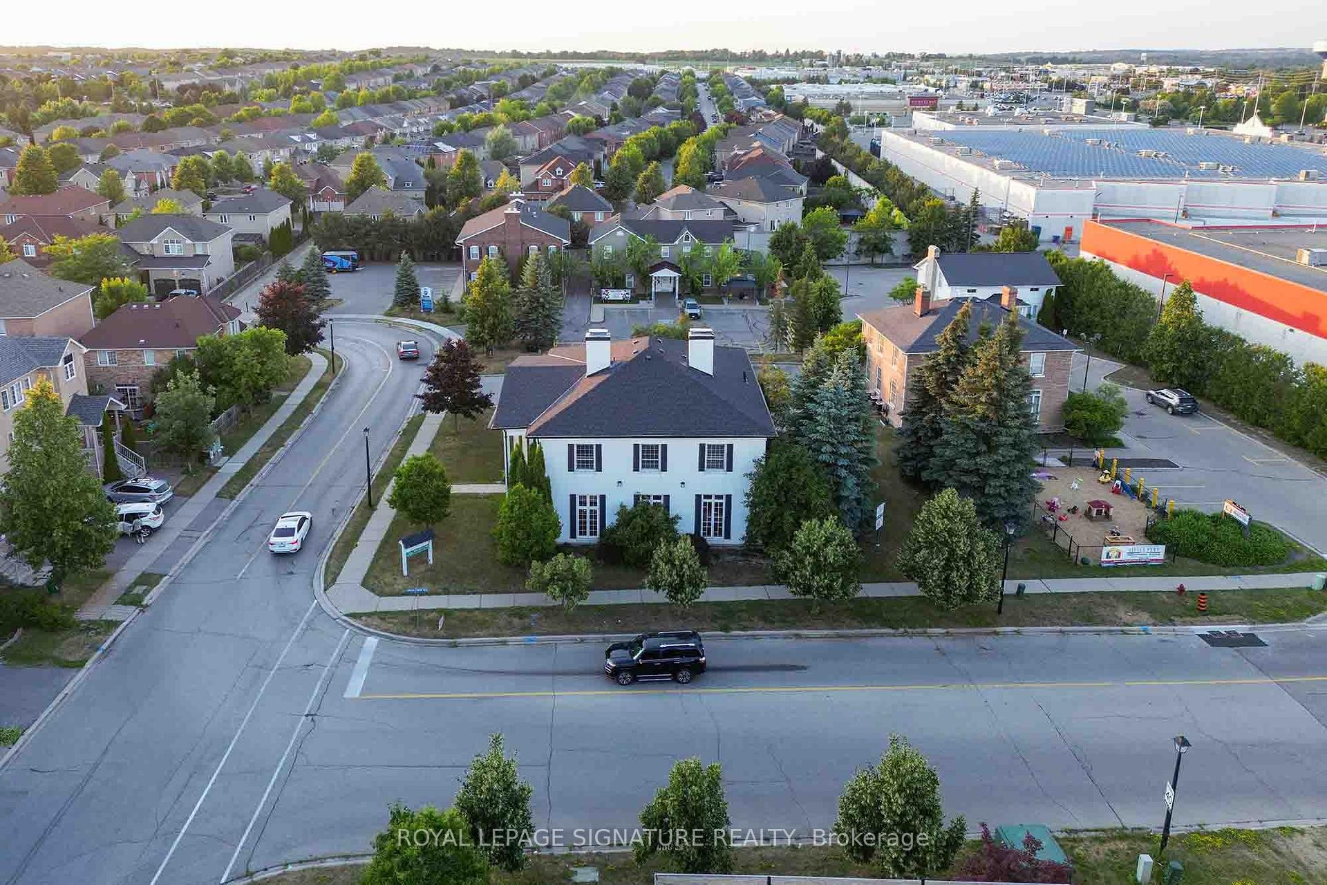 









83


Dawson Manor

Boulevard,
Newmarket,




ON
L3X 2H5

