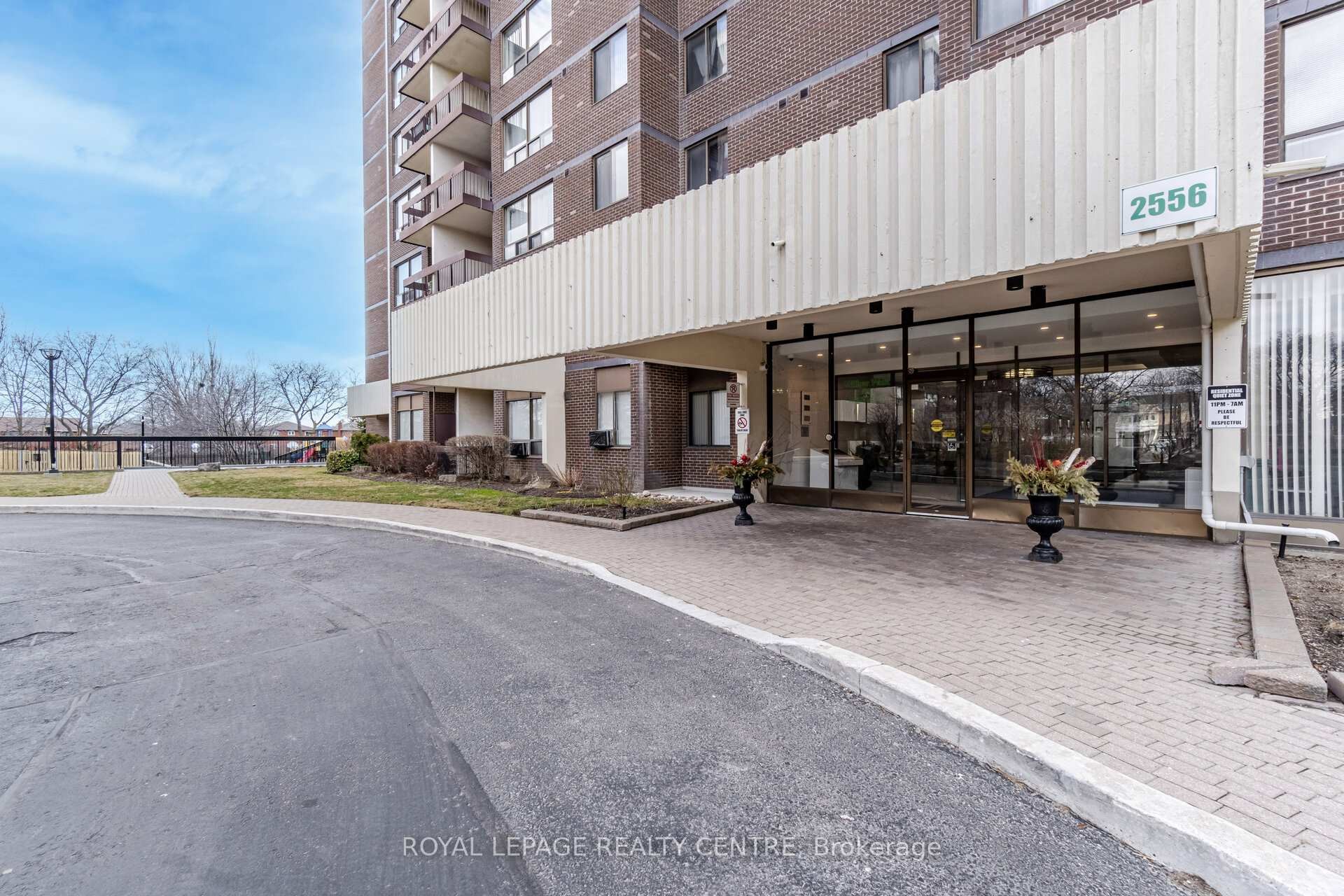 









2556


Argyle

Road, 1201,
Mississauga,




ON
L5B 2H6

