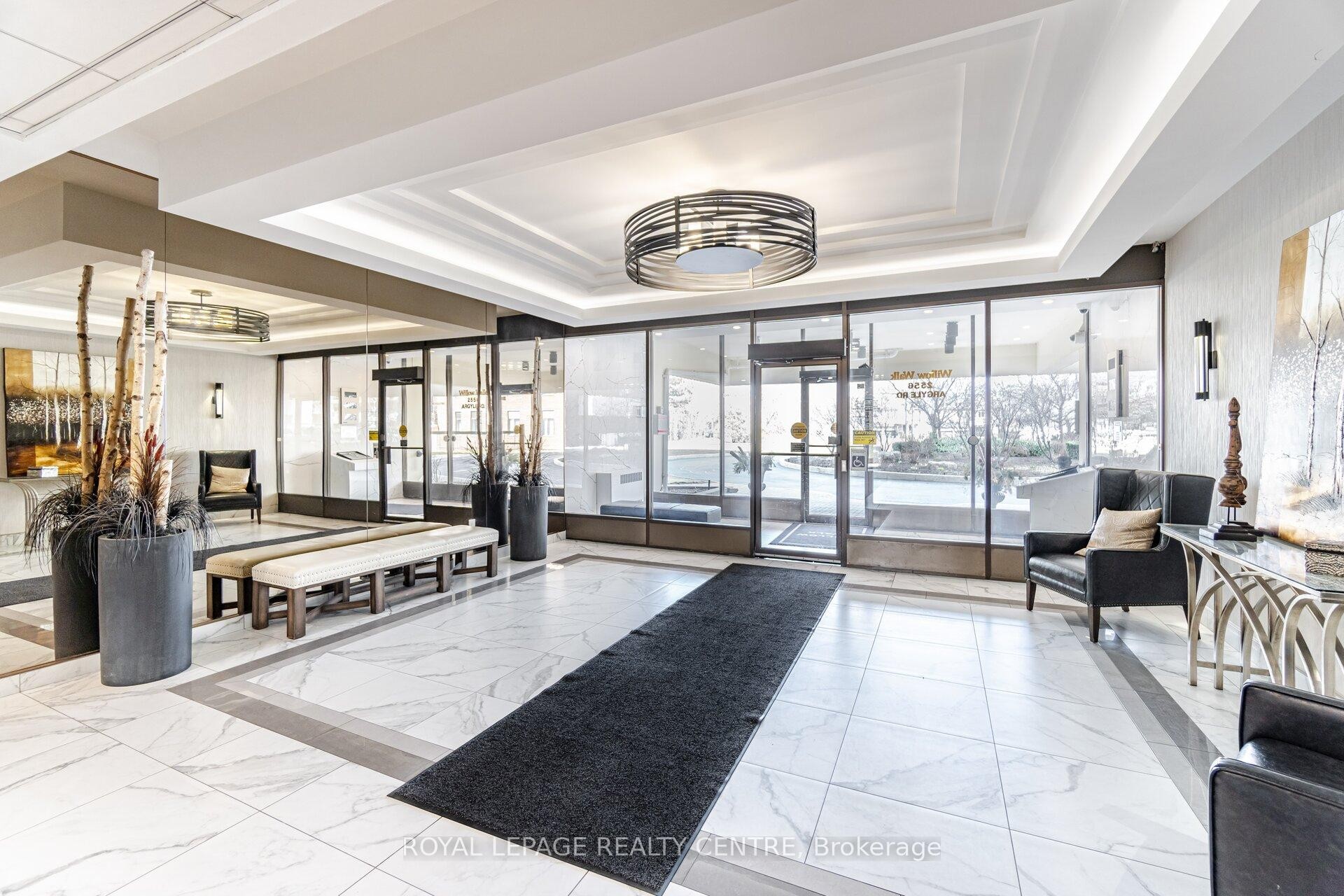 









2556


Argyle

Road, 1201,
Mississauga,




ON
L5B 2H6

