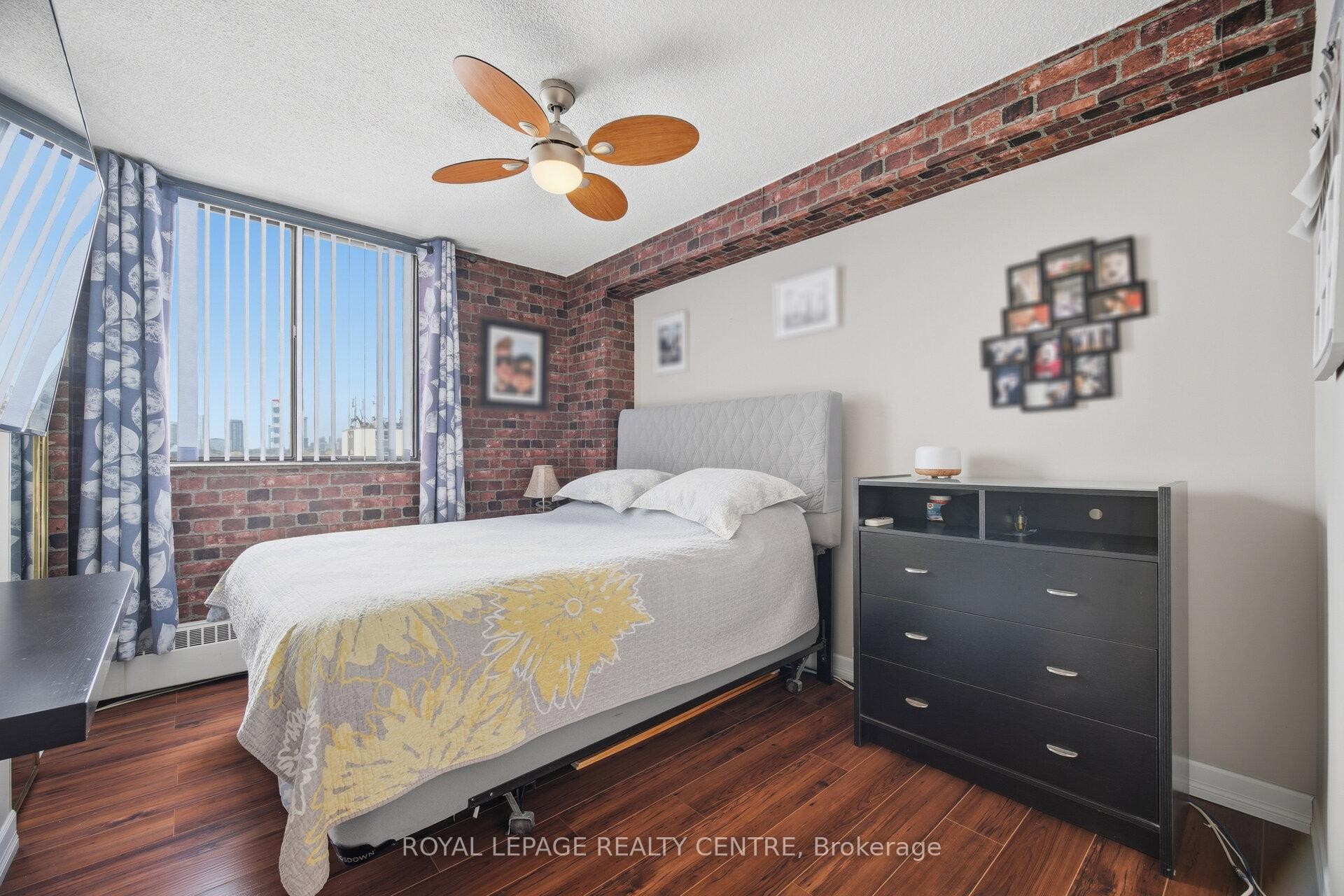 









2556


Argyle

Road, 1201,
Mississauga,




ON
L5B 2H6

