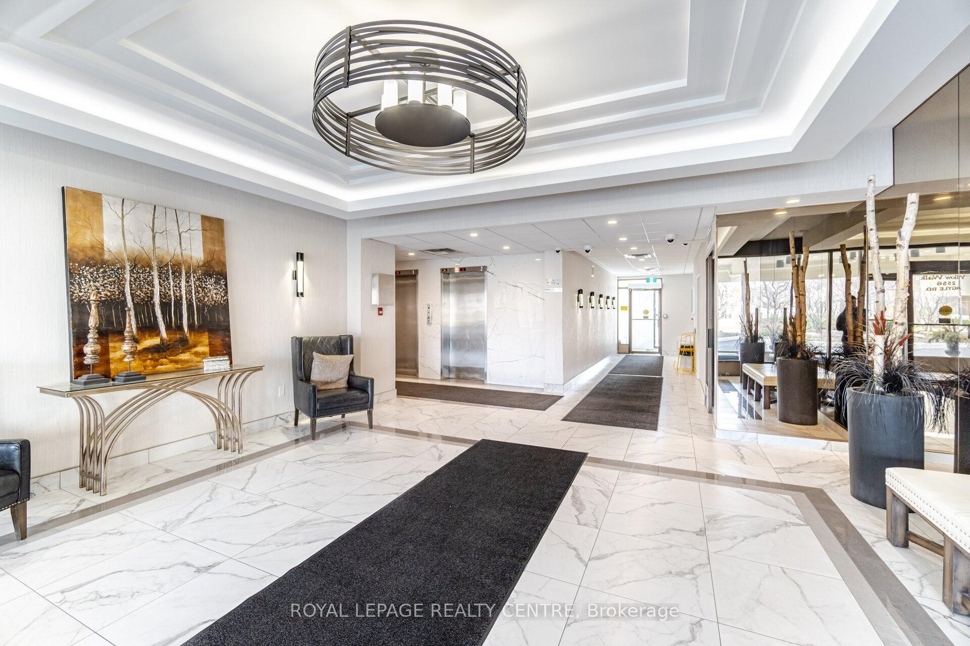 









2556


Argyle

Road, 1201,
Mississauga,




ON
L5B 2H6

