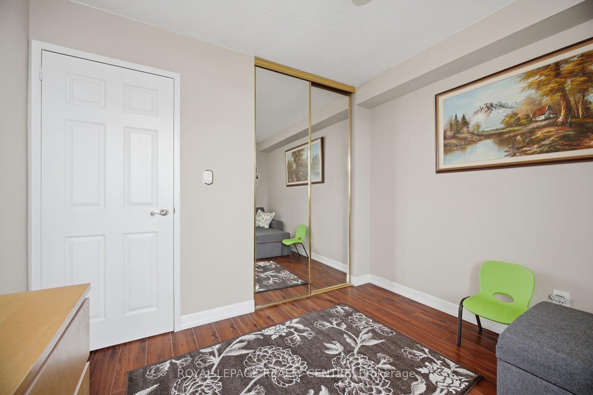 









2556


Argyle

Road, 1201,
Mississauga,




ON
L5B 2H6

