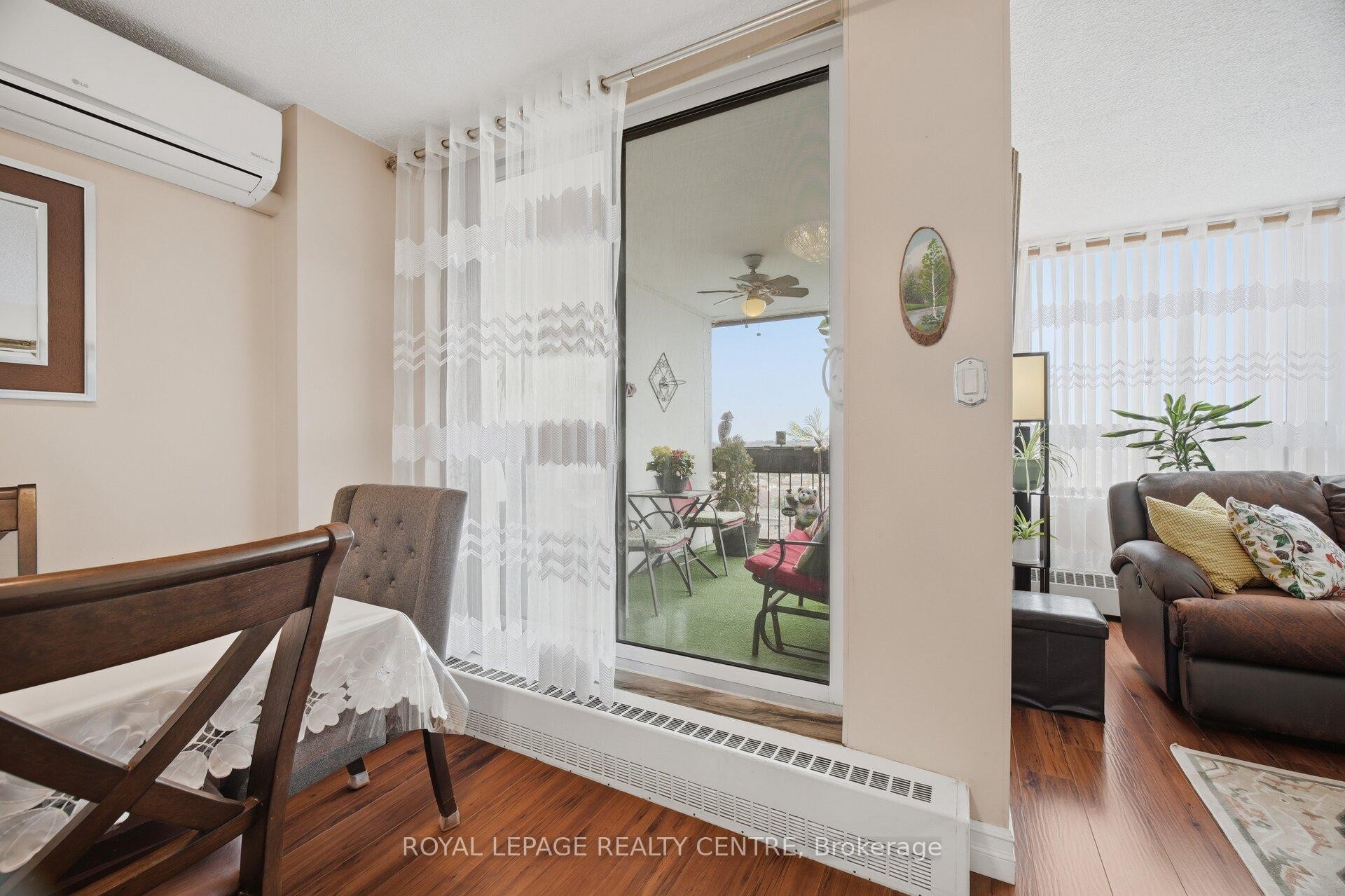 









2556


Argyle

Road, 1201,
Mississauga,




ON
L5B 2H6


