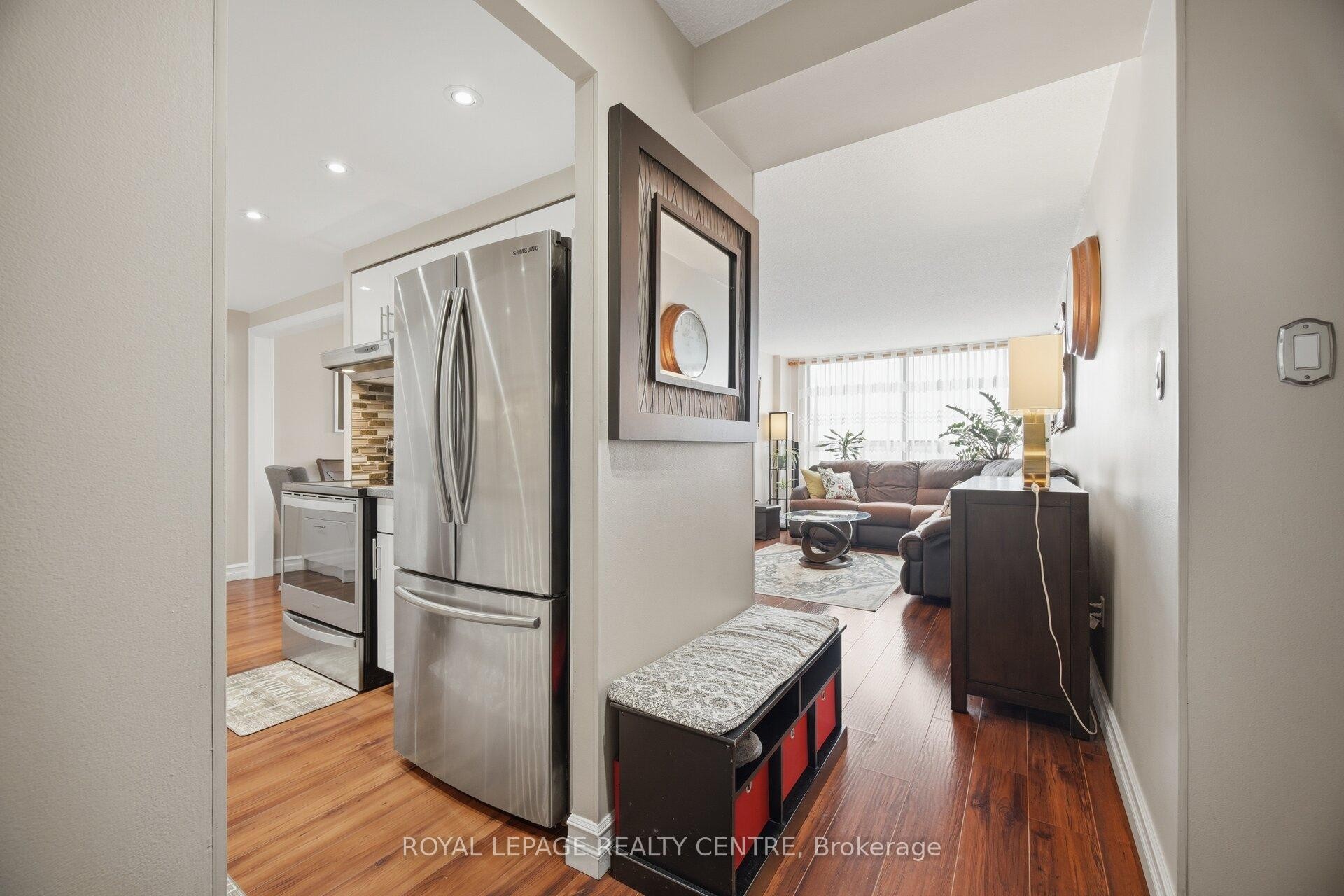 









2556


Argyle

Road, 1201,
Mississauga,




ON
L5B 2H6

