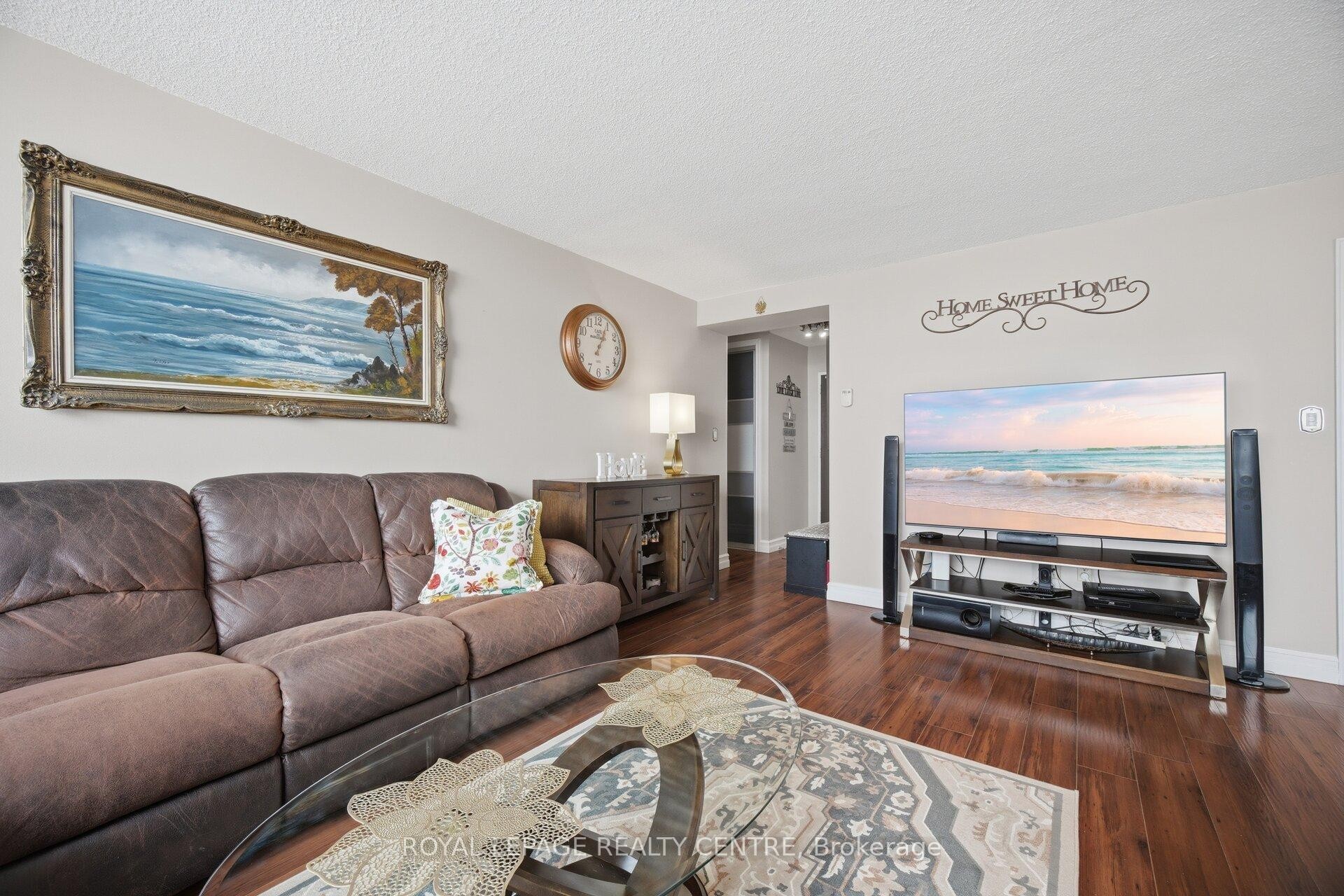 









2556


Argyle

Road, 1201,
Mississauga,




ON
L5B 2H6


