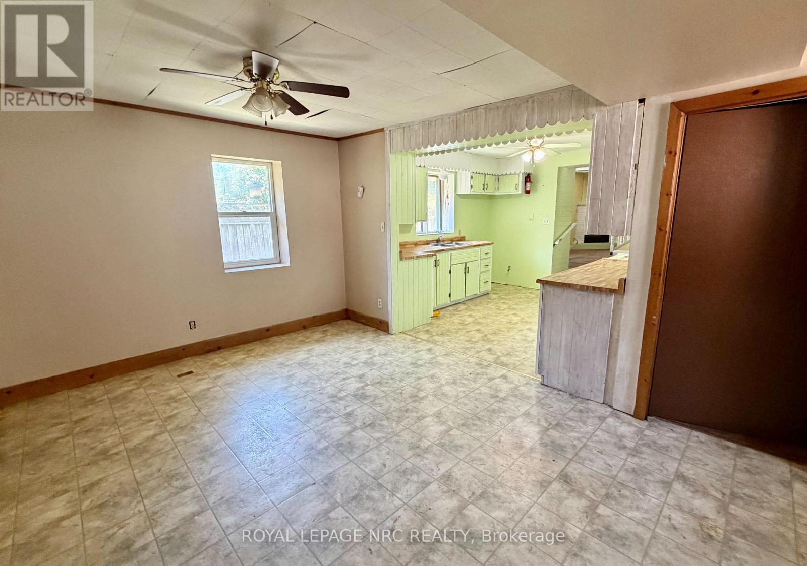 












166 MITCHELL STREET

,
Port Colborne (East Village),




Ontario
L3K1Y1

