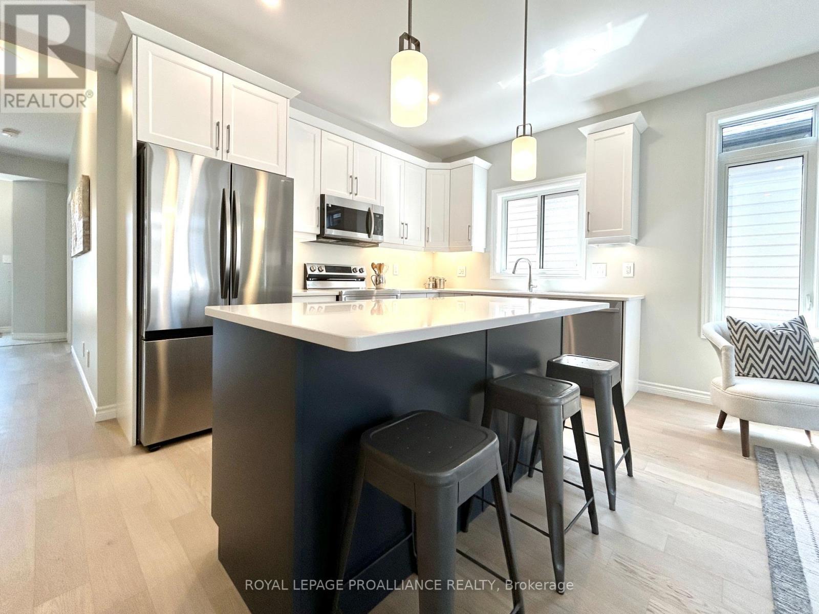 












79 ATHABASKA DRIVE

,
Belleville (Thurlow Ward),




Ontario
K8N0T1

