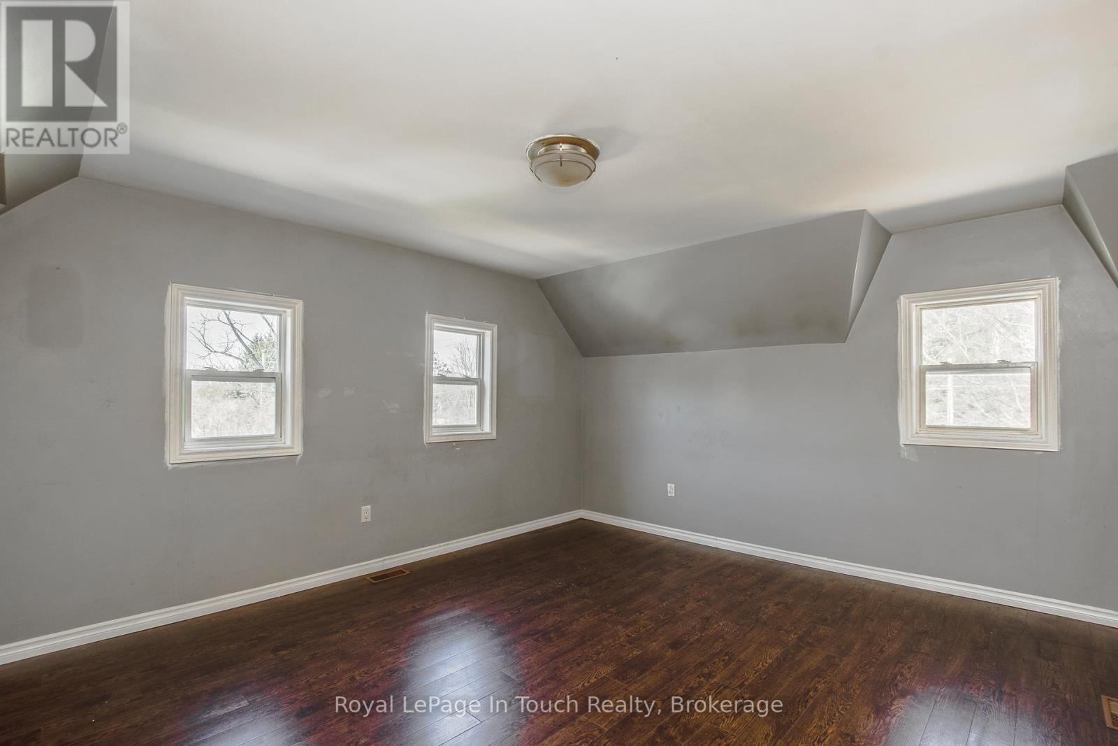 












397 WILLIAM STREET

,
Tay (Victoria Harbour),




Ontario
L0K2A0


