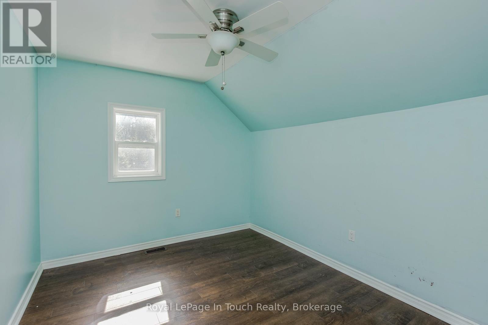 












397 WILLIAM STREET

,
Tay (Victoria Harbour),




Ontario
L0K2A0

