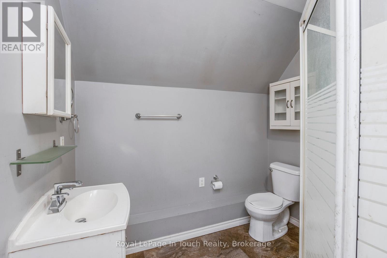 












397 WILLIAM STREET

,
Tay (Victoria Harbour),




Ontario
L0K2A0


