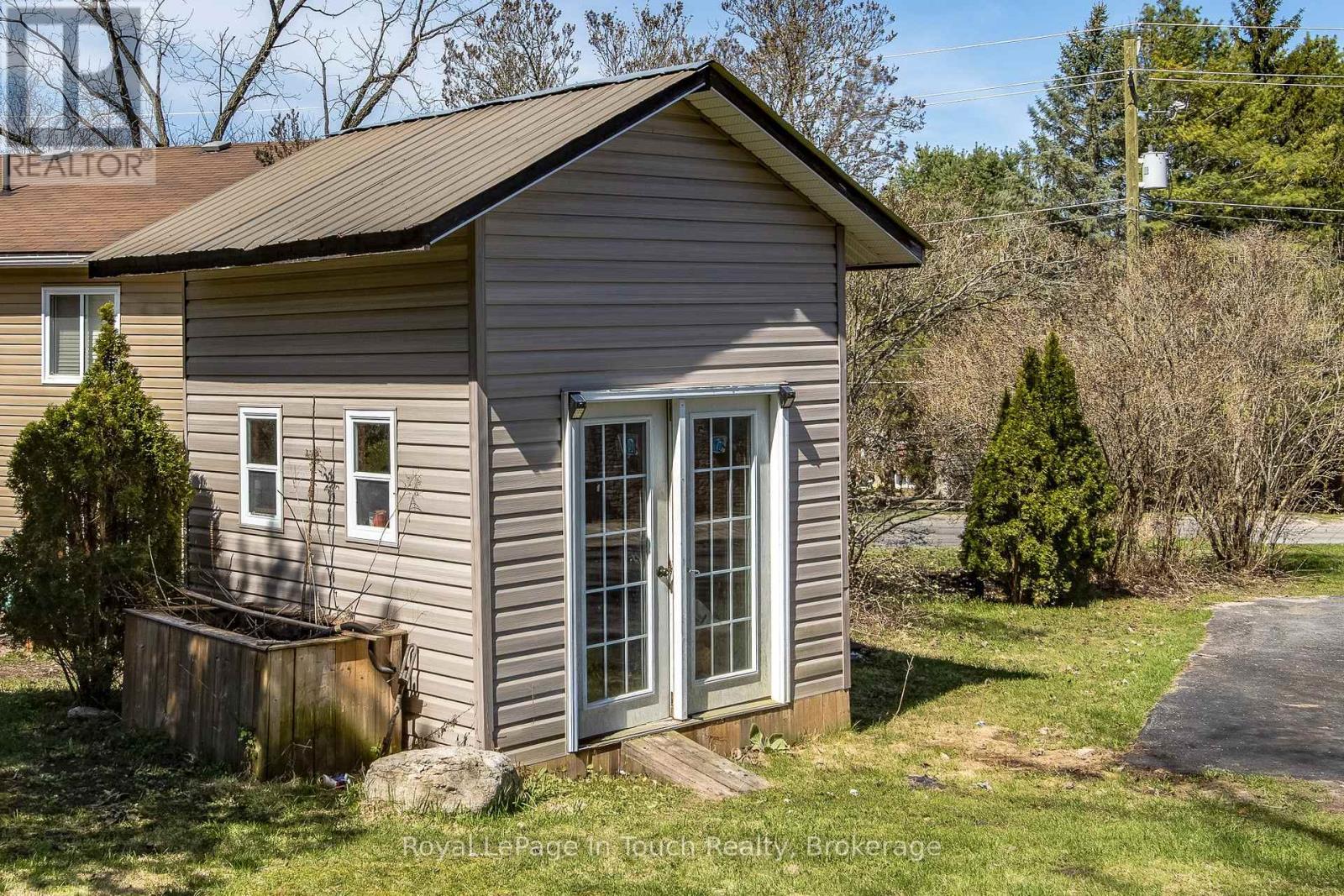 












397 WILLIAM STREET

,
Tay (Victoria Harbour),




Ontario
L0K2A0

