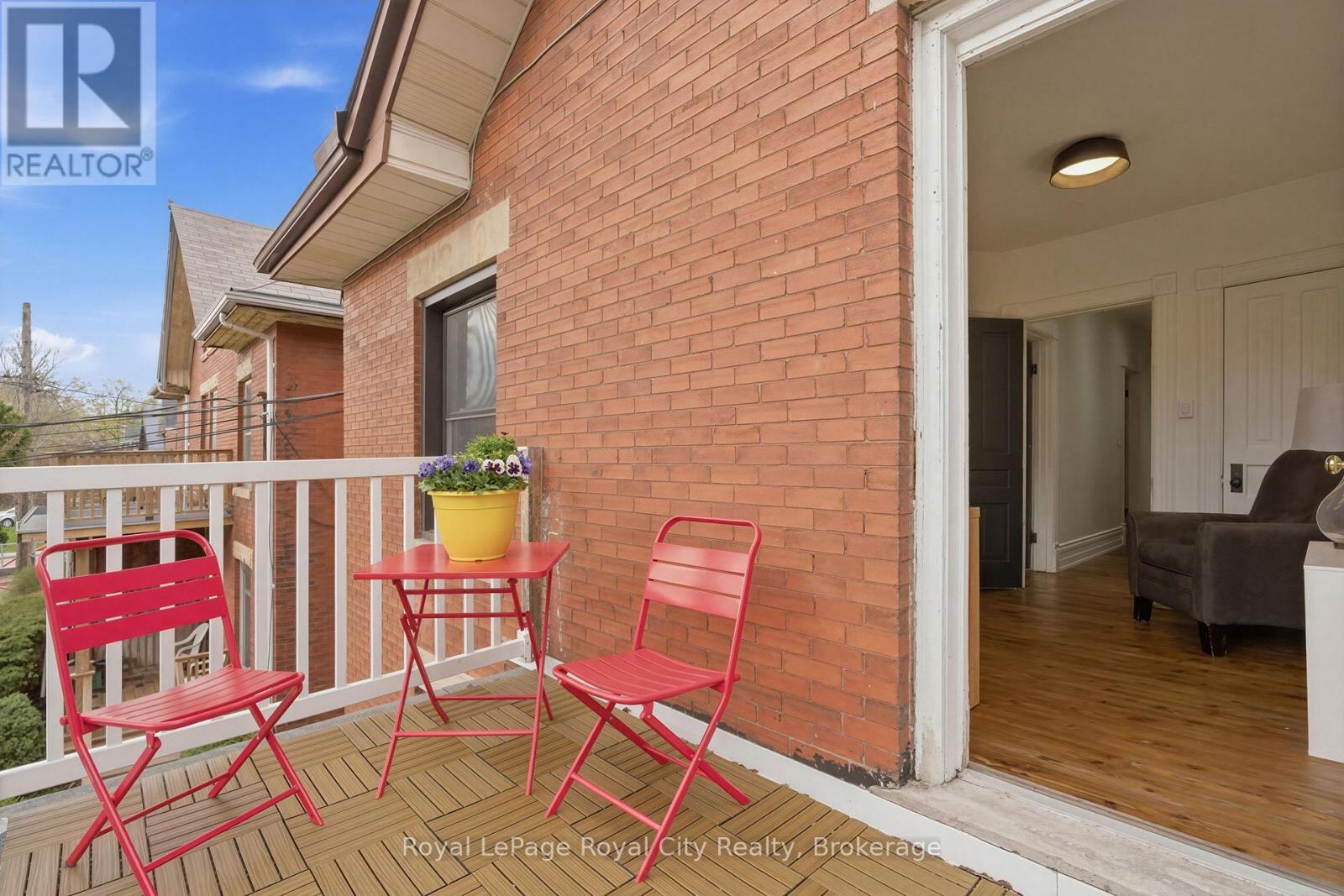 












6 GLASGOW STREET S

,
Guelph (Downtown),




Ontario
N1H4T5


