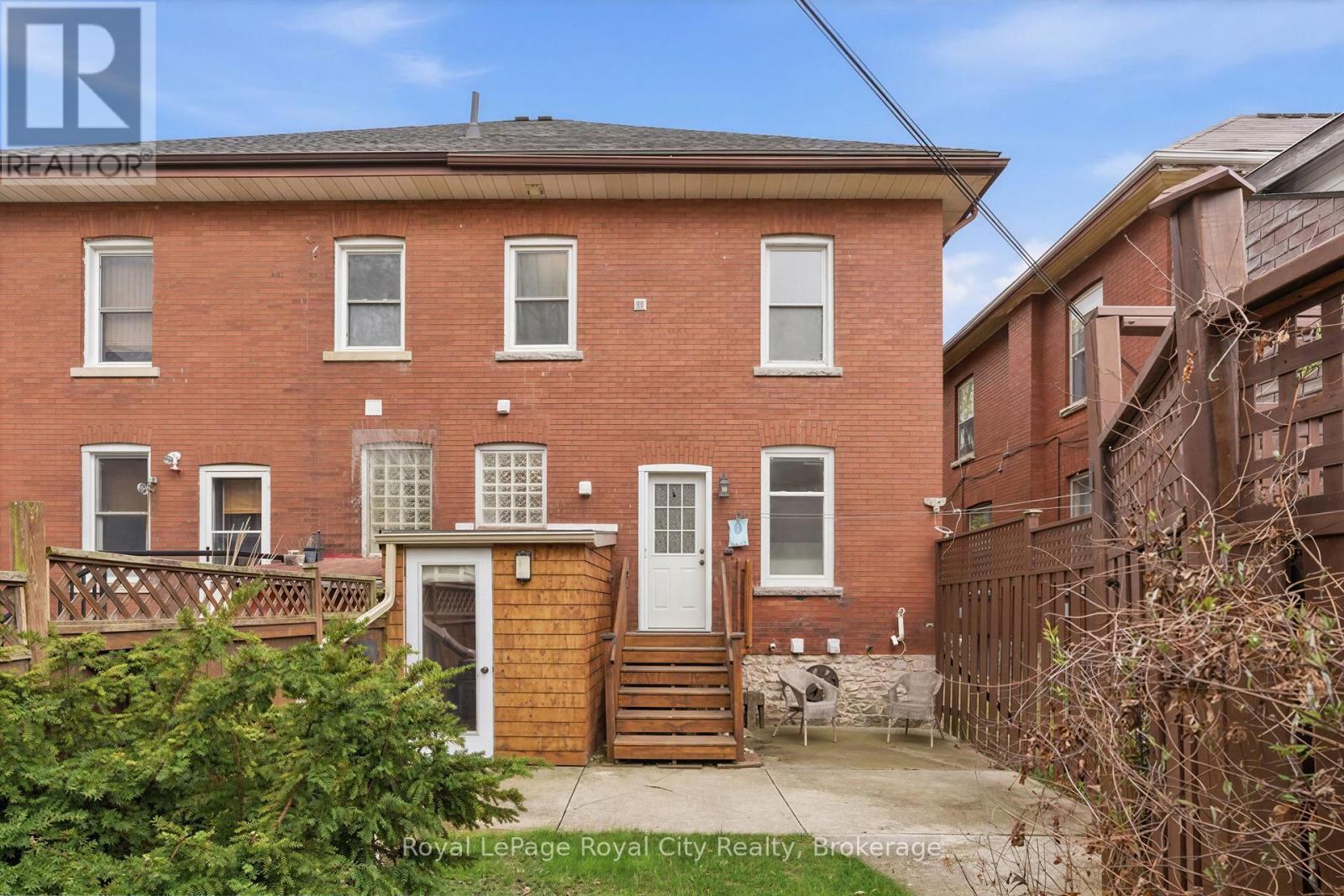 












6 GLASGOW STREET S

,
Guelph (Downtown),




Ontario
N1H4T5

