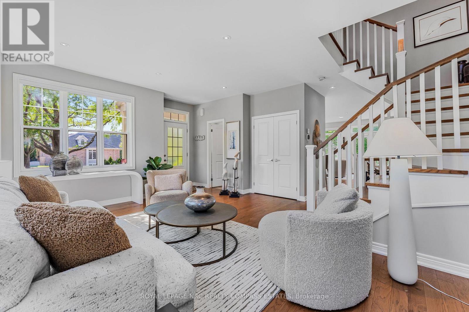 












21 WILLOW BANK COMMON

,
St. Catharines (Grapeview),




Ontario
L2S4C8

