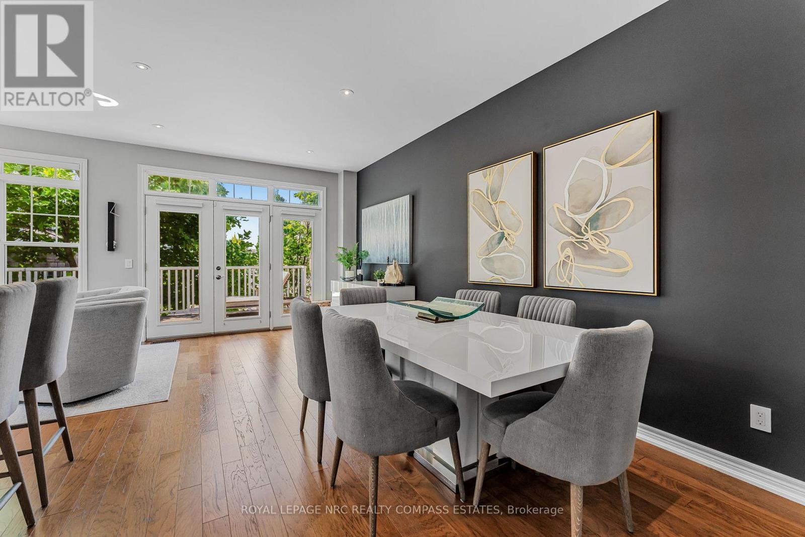 












21 WILLOW BANK COMMON

,
St. Catharines (Grapeview),




Ontario
L2S4C8

