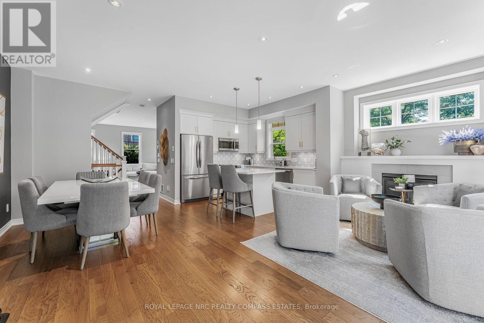 












21 WILLOW BANK COMMON

,
St. Catharines (Grapeview),




Ontario
L2S4C8

