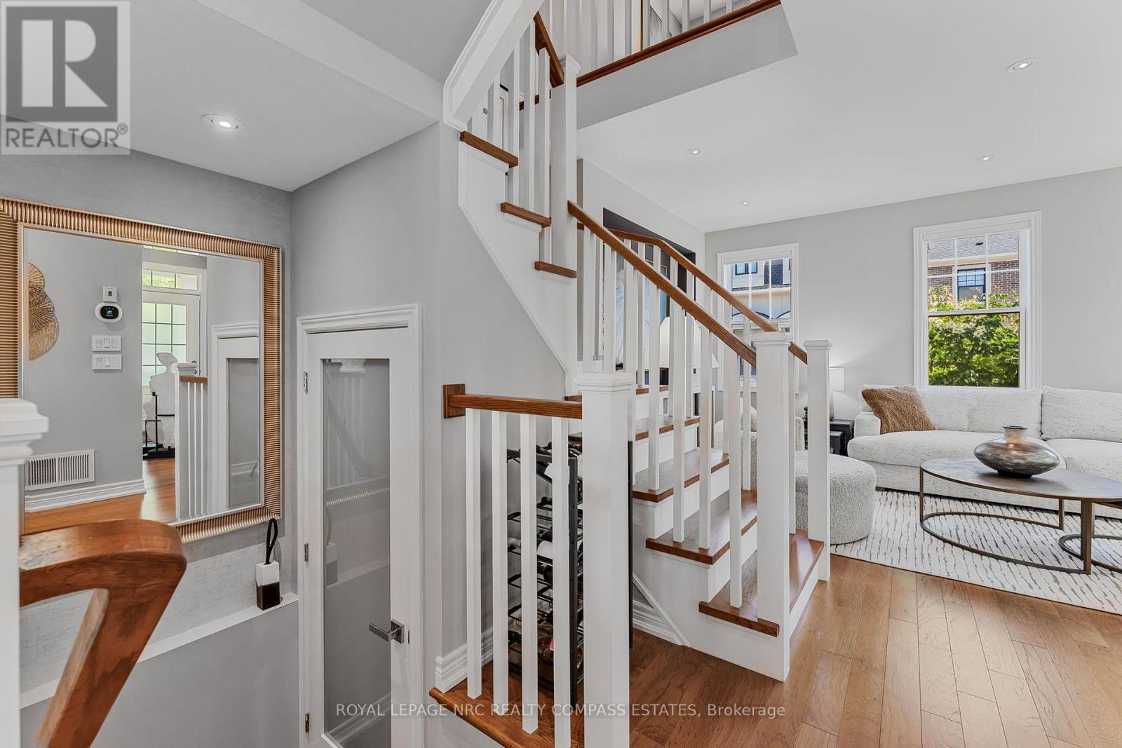 












21 WILLOW BANK COMMON

,
St. Catharines (Grapeview),




Ontario
L2S4C8

